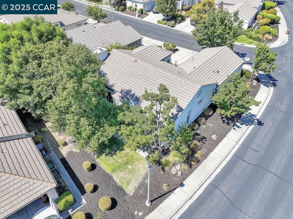 Detail Gallery Image 35 of 39 For 1680 Roxbury Way, Brentwood,  CA 94513 - 2 Beds | 2 Baths