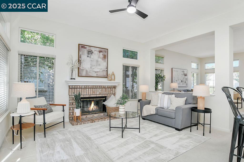 Detail Gallery Image 9 of 39 For 1680 Roxbury Way, Brentwood,  CA 94513 - 2 Beds | 2 Baths