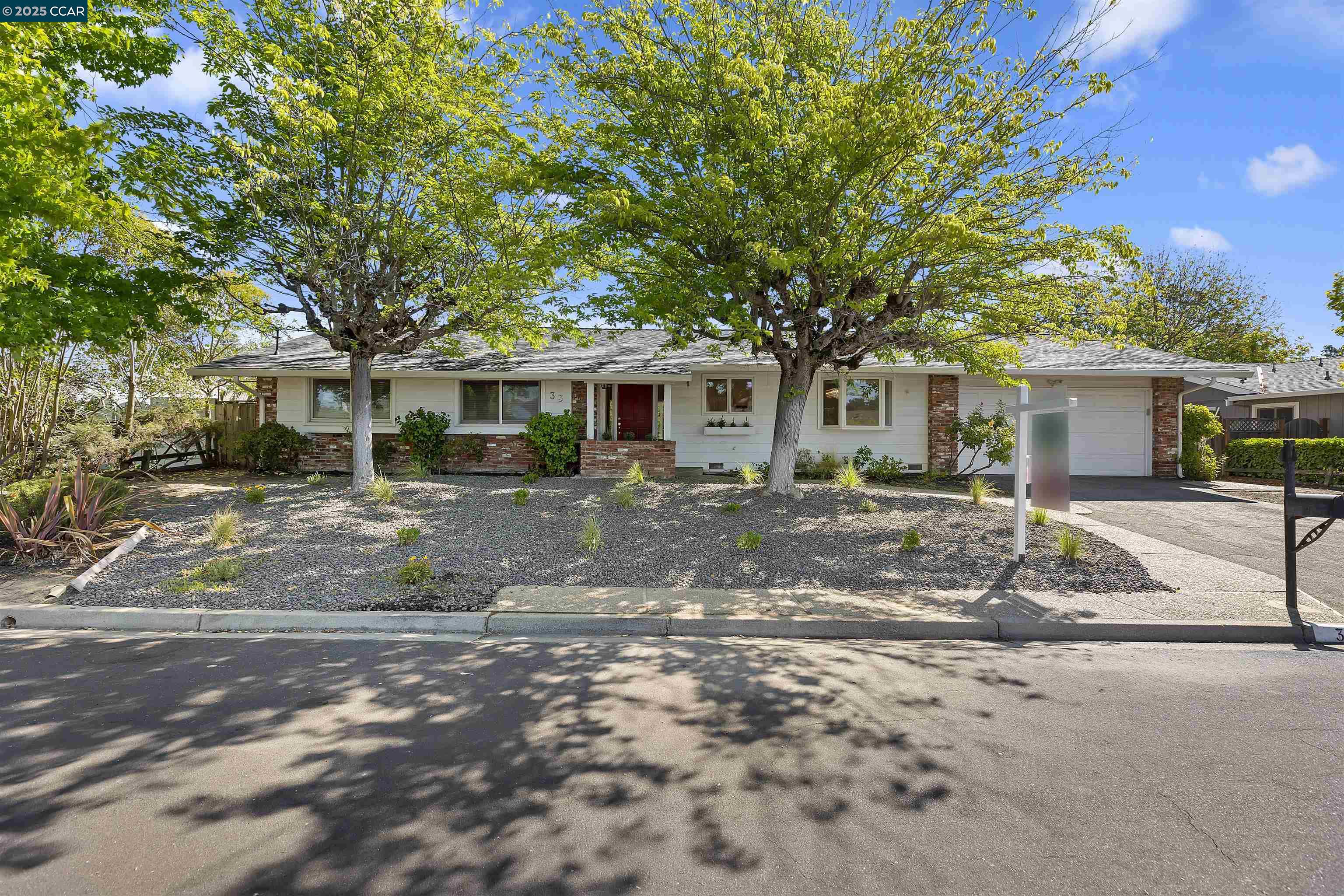 Detail Gallery Image 2 of 25 For 33 Sullivan Dr, Moraga,  CA 94556 - 4 Beds | 2 Baths