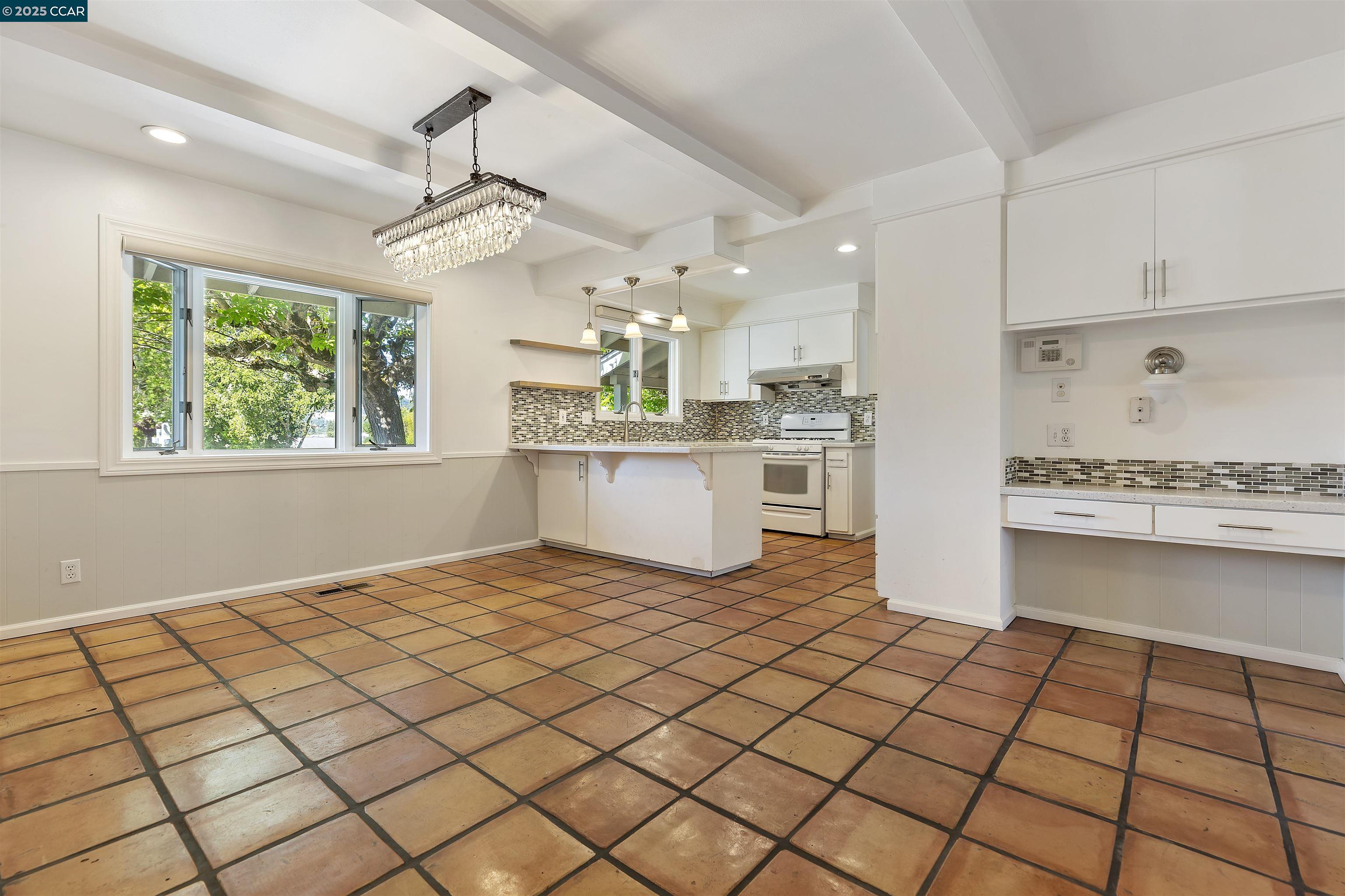 Detail Gallery Image 15 of 25 For 33 Sullivan Dr, Moraga,  CA 94556 - 4 Beds | 2 Baths