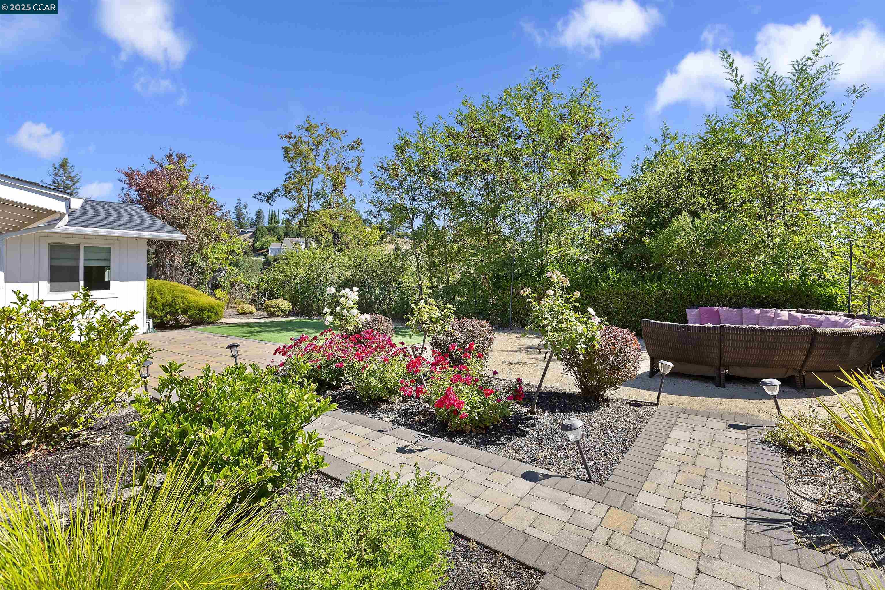 Detail Gallery Image 25 of 25 For 33 Sullivan Dr, Moraga,  CA 94556 - 4 Beds | 2 Baths