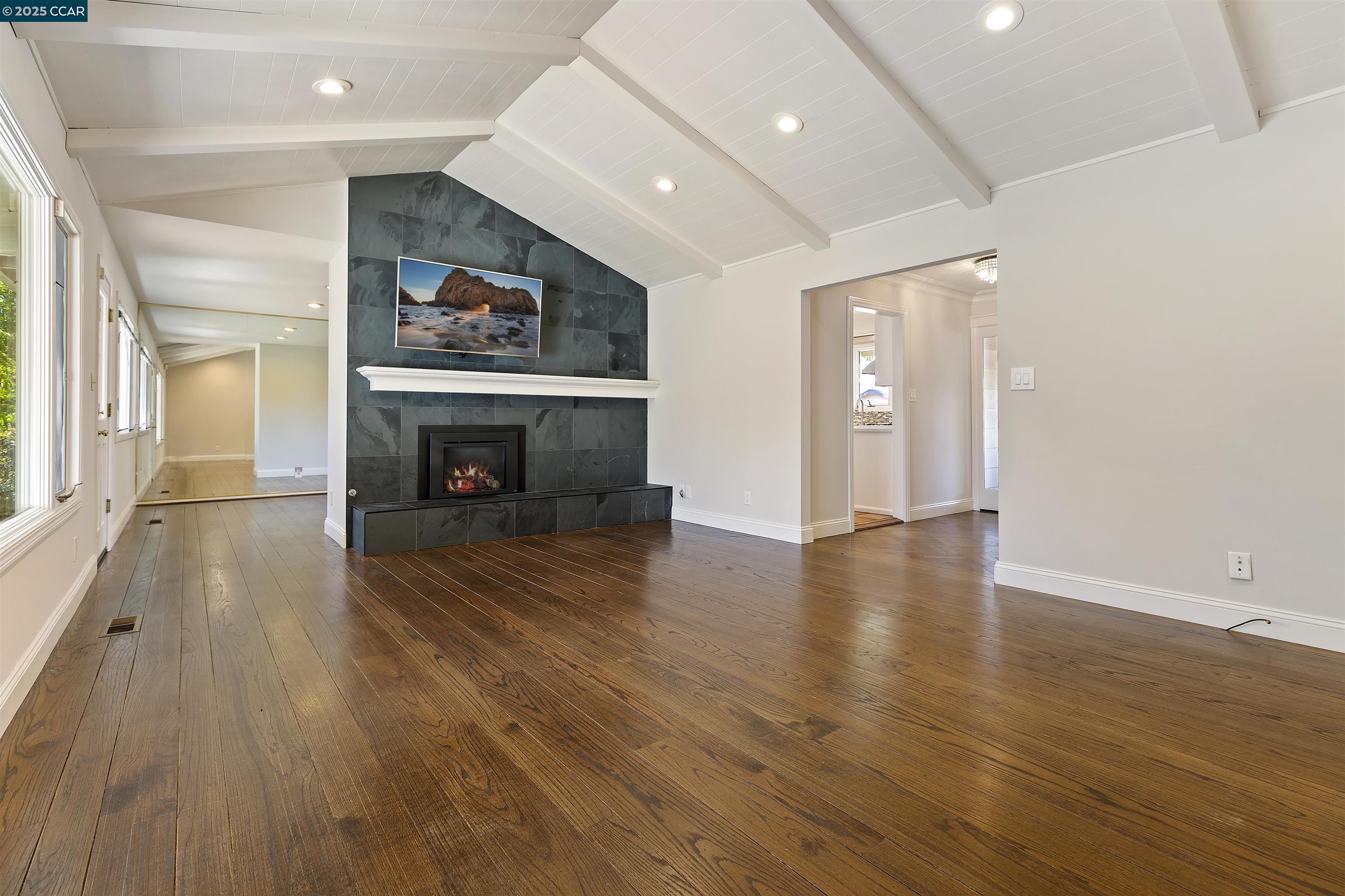 Detail Gallery Image 8 of 25 For 33 Sullivan Dr, Moraga,  CA 94556 - 4 Beds | 2 Baths