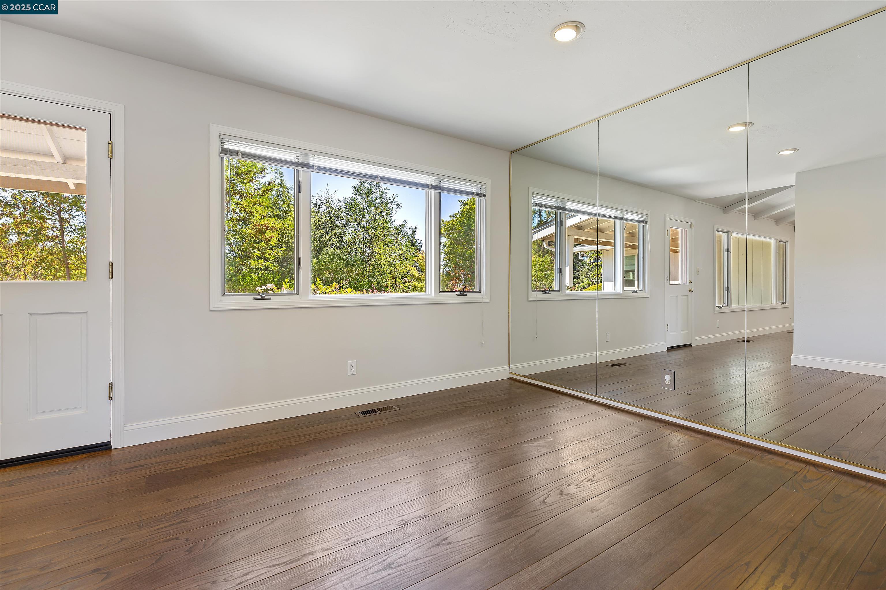 Detail Gallery Image 10 of 25 For 33 Sullivan Dr, Moraga,  CA 94556 - 4 Beds | 2 Baths