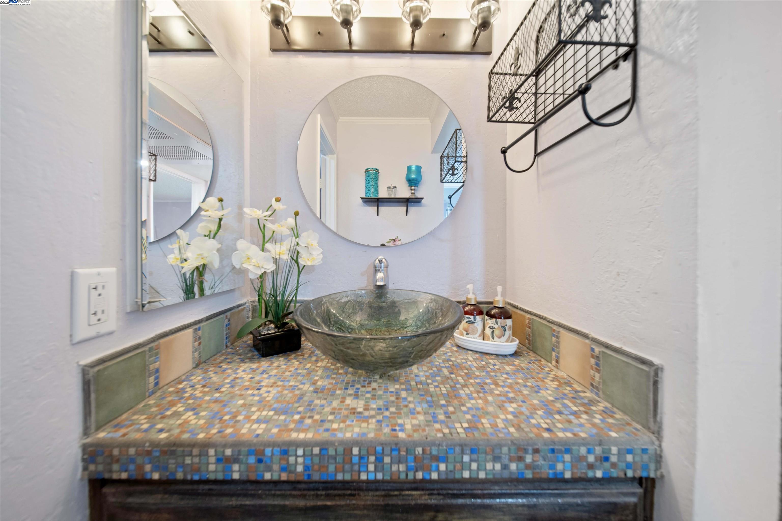 Detail Gallery Image 21 of 30 For 2716 Oak Rd #111,  Walnut Creek,  CA 94597 - 2 Beds | 1 Baths