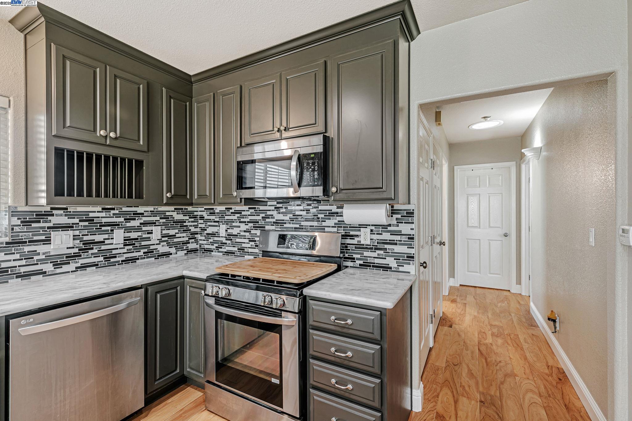 Detail Gallery Image 32 of 52 For 337 I St, Fremont,  CA 94536 - – Beds | – Baths