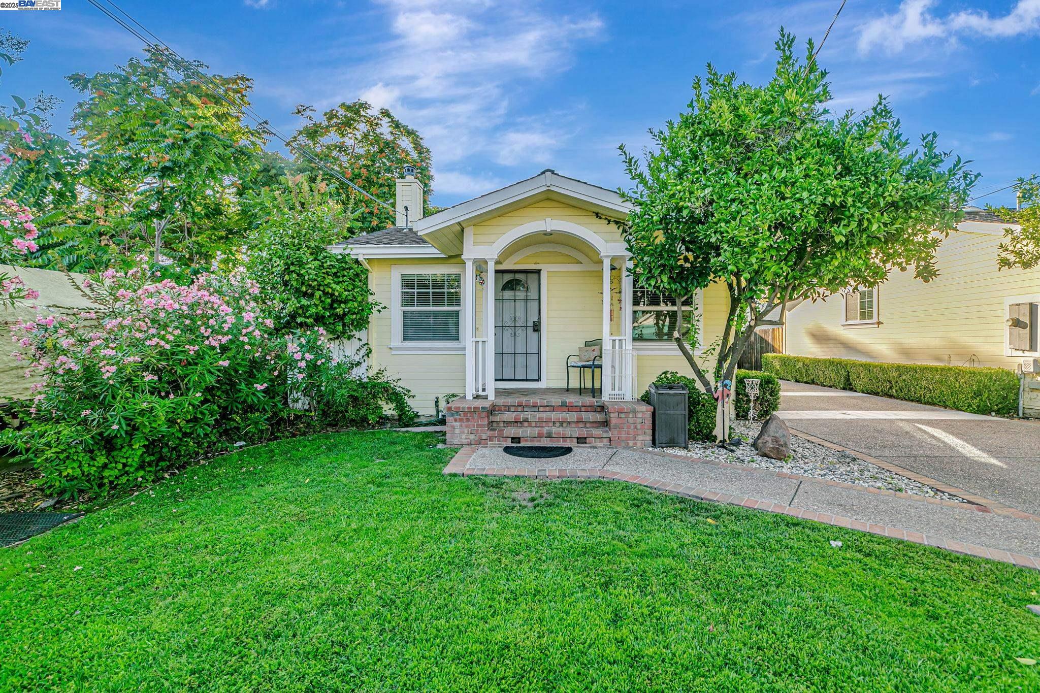 Detail Gallery Image 6 of 52 For 337 I St, Fremont,  CA 94536 - – Beds | – Baths