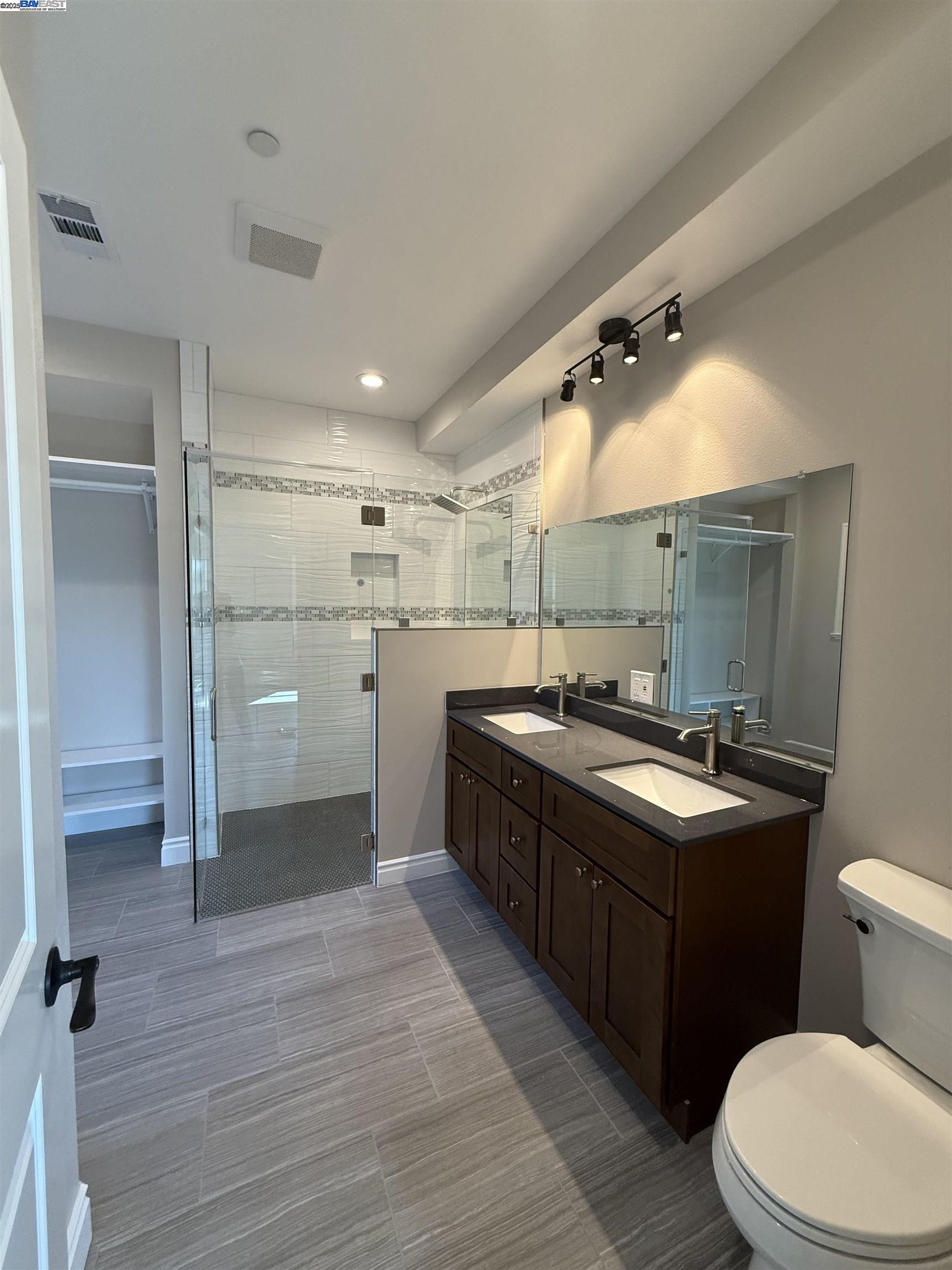 Detail Gallery Image 4 of 27 For 130 Mcgregor St, Merced,  CA 95341 - 4 Beds | 2/1 Baths