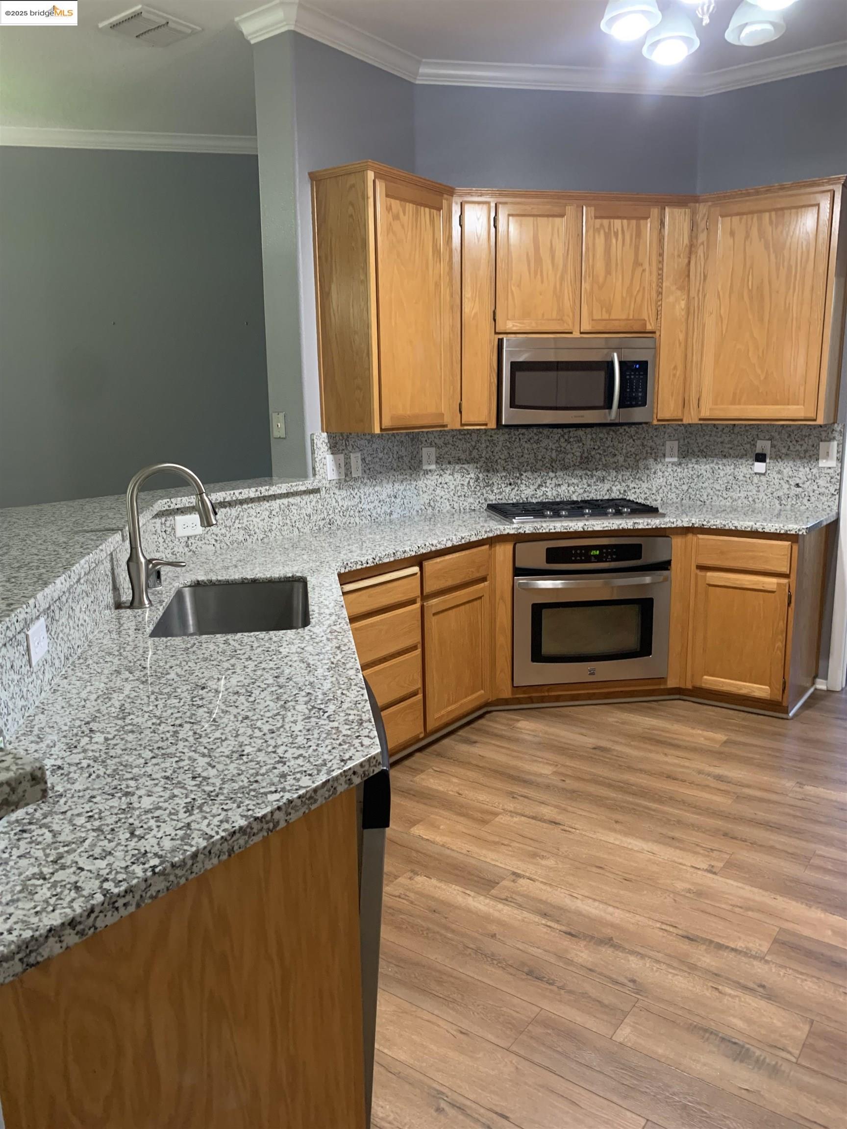 Detail Gallery Image 2 of 15 For 651 Wildrose Way, Brentwood,  CA 94513 - 3 Beds | 2 Baths