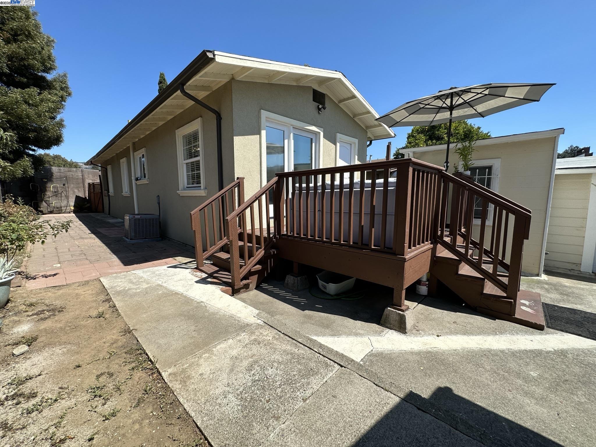Detail Gallery Image 14 of 17 For 4239 Quigley Pl, Oakland,  CA 94619 - 2 Beds | 1 Baths