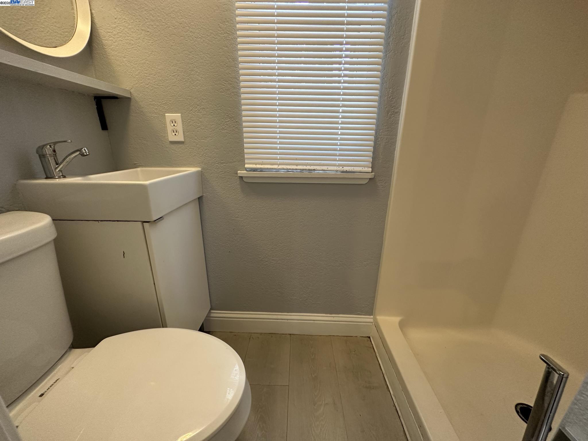 Detail Gallery Image 16 of 17 For 4239 Quigley Pl, Oakland,  CA 94619 - 2 Beds | 1 Baths