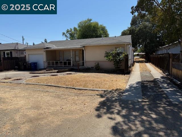 Detail Gallery Image 2 of 19 For 4044 Chestnut Ave, Concord,  CA 94519 - 3 Beds | 2 Baths