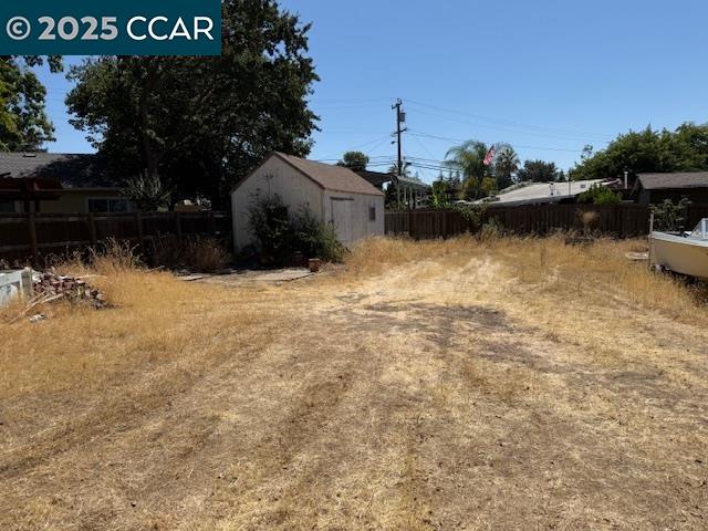 Detail Gallery Image 16 of 19 For 4044 Chestnut Ave, Concord,  CA 94519 - 3 Beds | 2 Baths