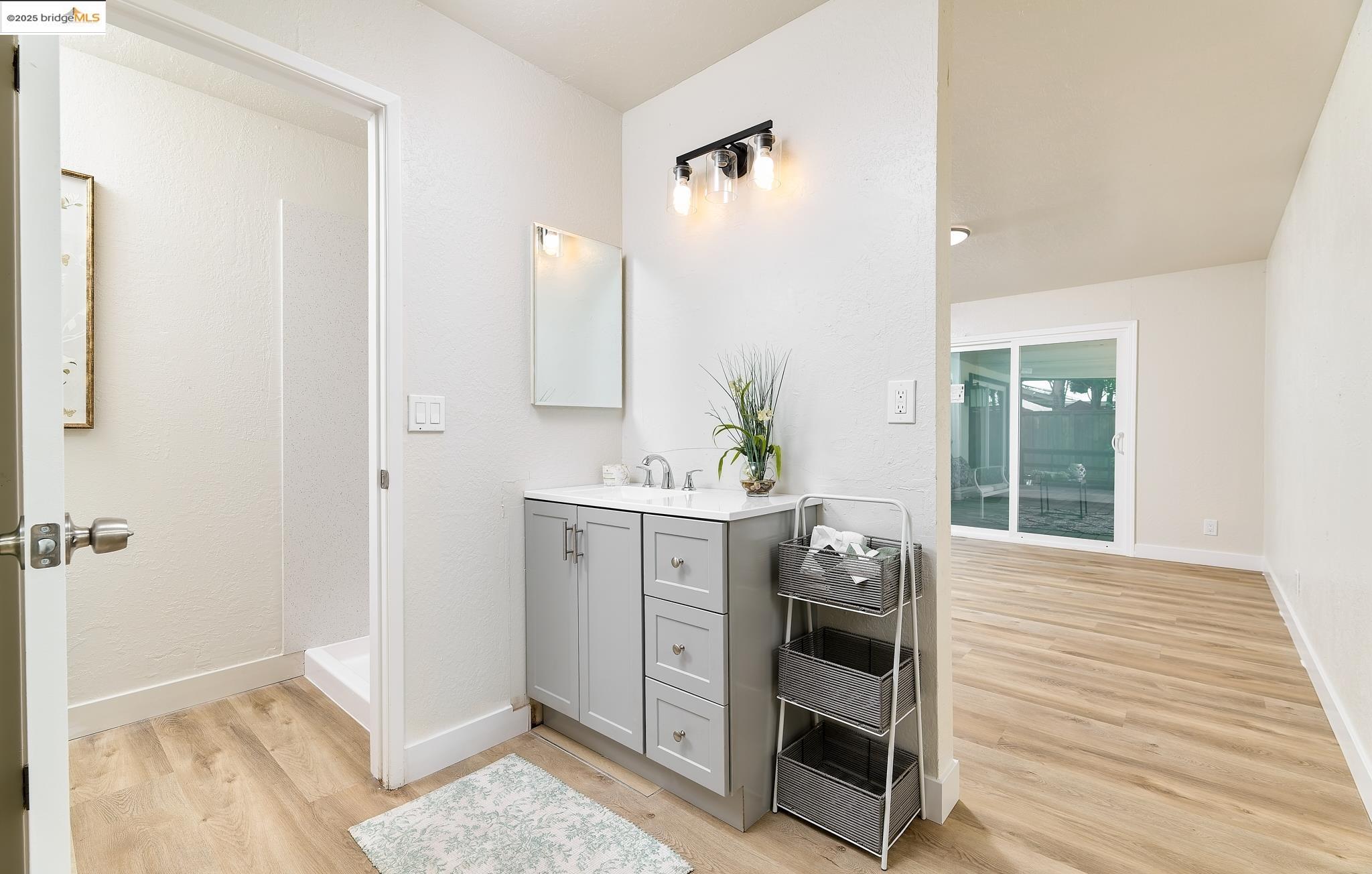 Detail Gallery Image 13 of 16 For 2117 Lopez, Antioch,  CA 94509 - 4 Beds | 2 Baths