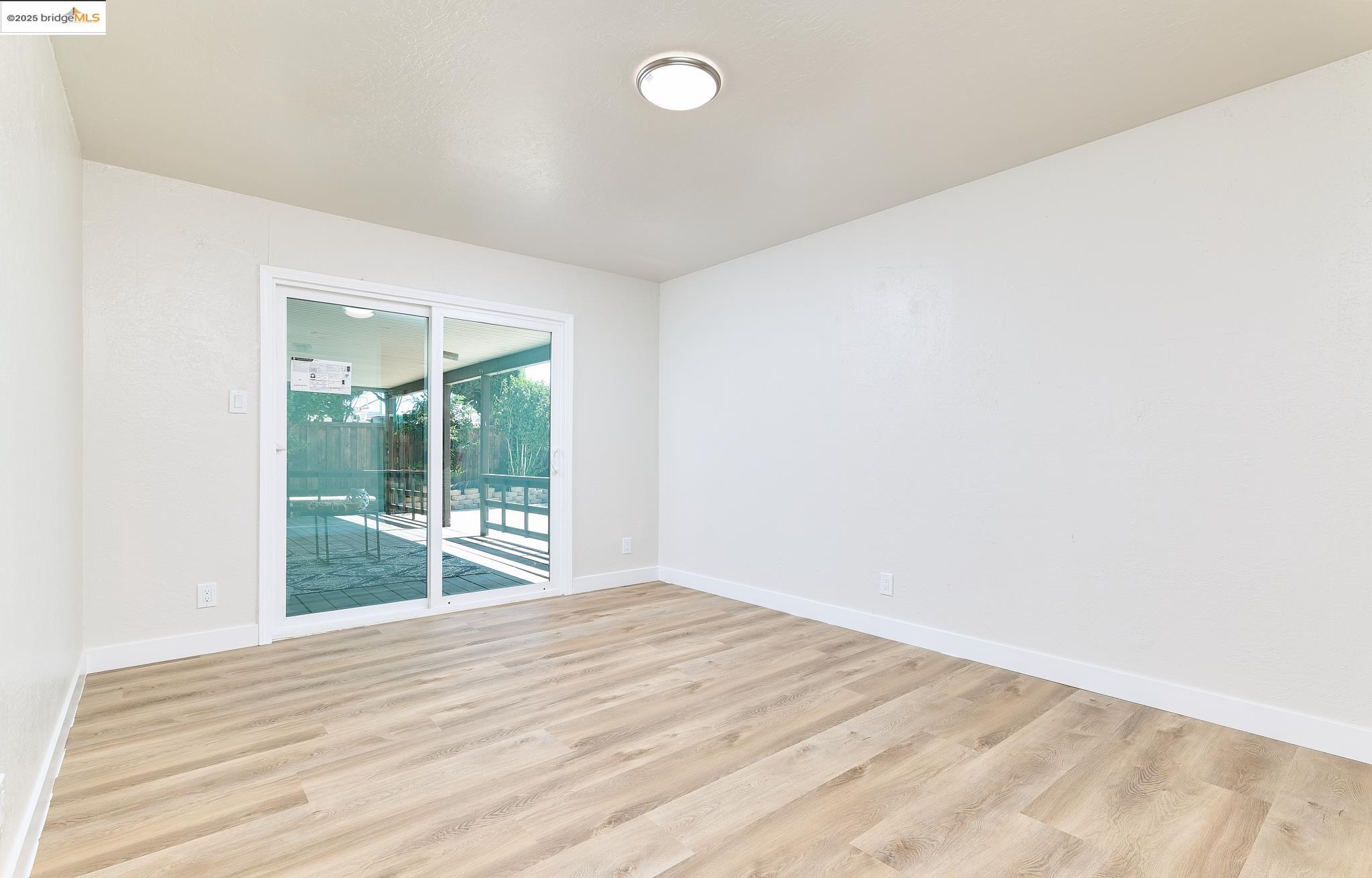 Detail Gallery Image 15 of 16 For 2117 Lopez, Antioch,  CA 94509 - 4 Beds | 2 Baths