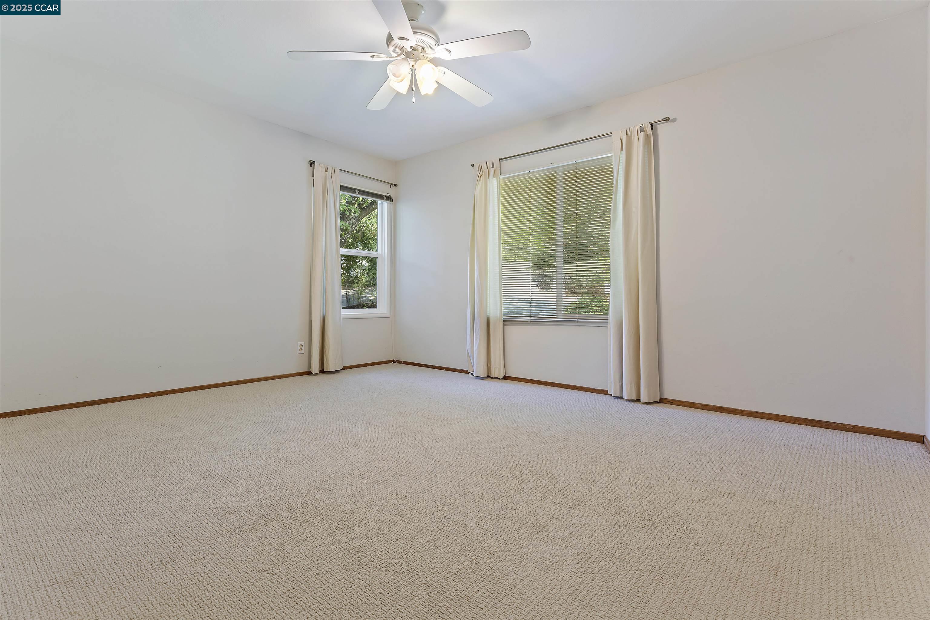 Detail Gallery Image 15 of 25 For 15 Los Amigos, Orinda,  CA 94563 - 3 Beds | 2 Baths
