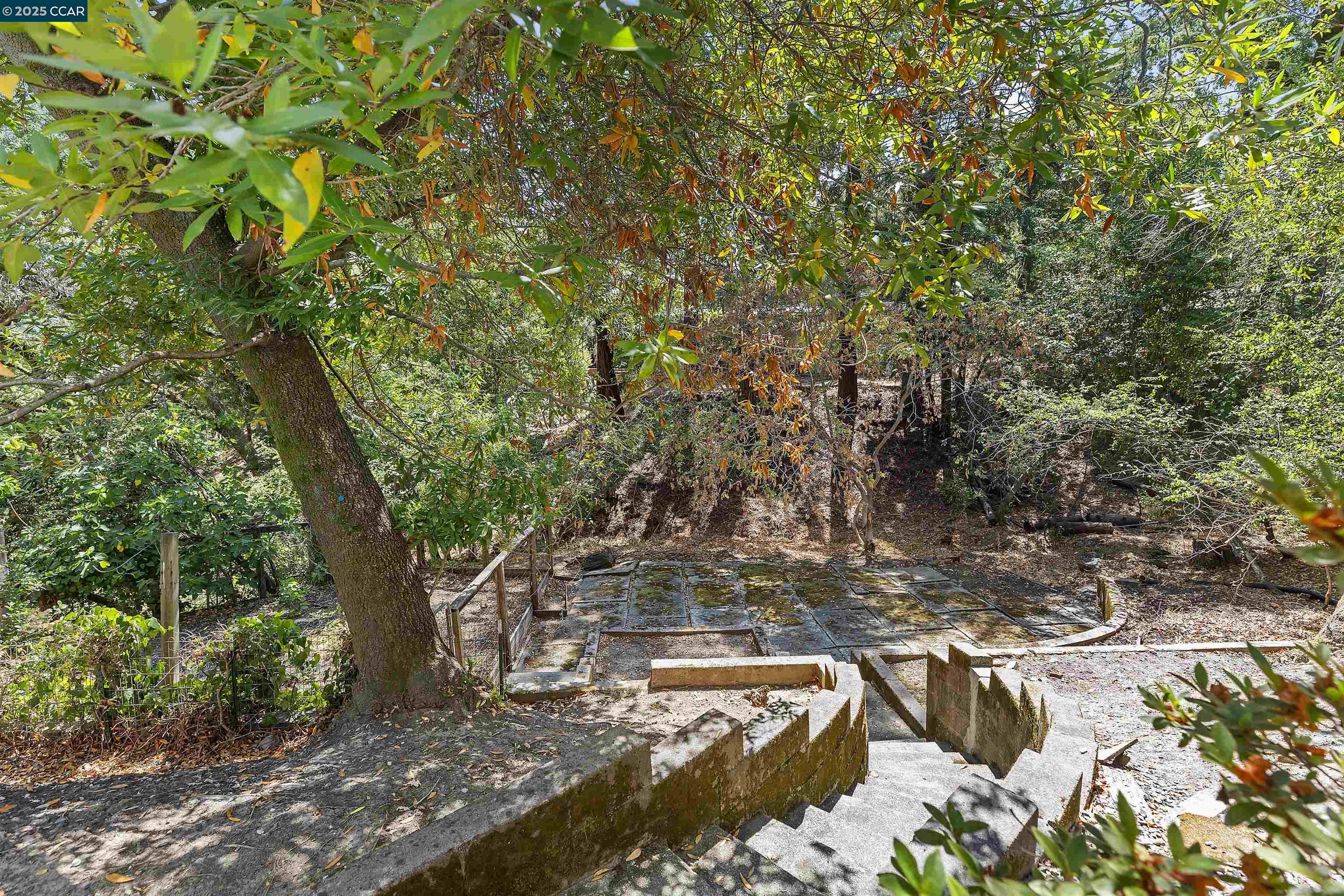 Detail Gallery Image 22 of 25 For 15 Los Amigos, Orinda,  CA 94563 - 3 Beds | 2 Baths