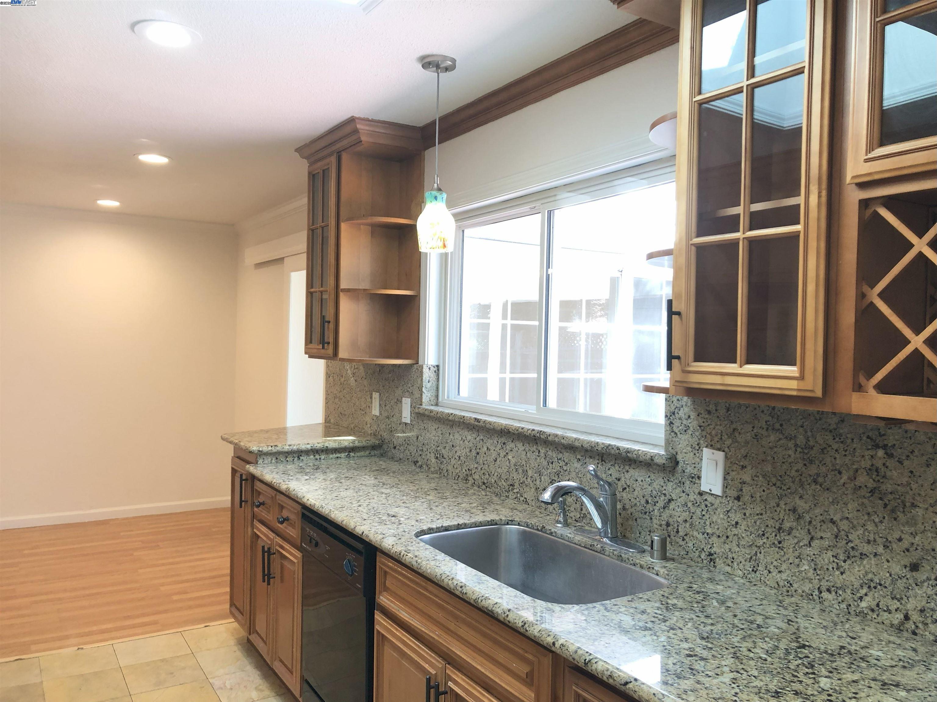 Detail Gallery Image 14 of 33 For 4902 Everglades Park Dr, Fremont,  CA 94538 - 4 Beds | 2 Baths