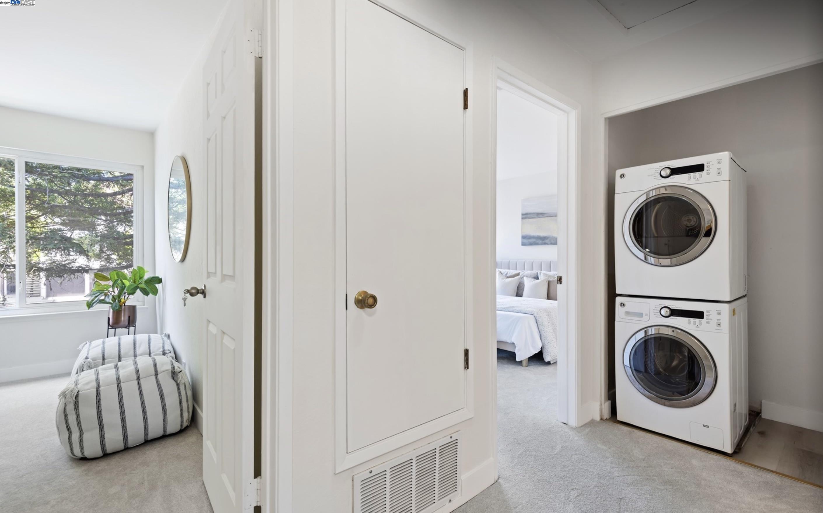 Detail Gallery Image 11 of 36 For 21062 Gary Dr #313,  Hayward,  CA 94546 - 2 Beds | 2 Baths