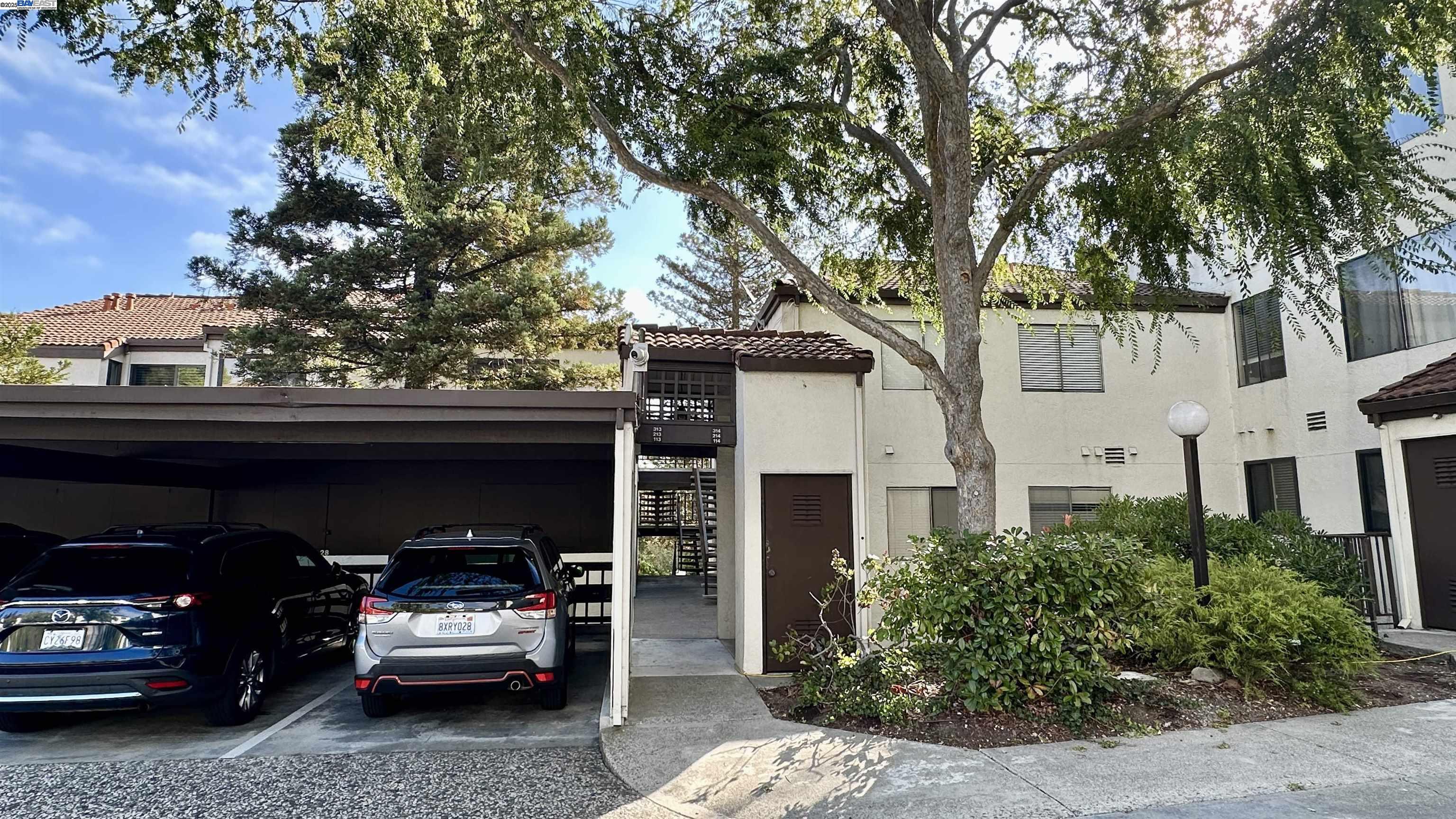 Detail Gallery Image 25 of 36 For 21062 Gary Dr #313,  Hayward,  CA 94546 - 2 Beds | 2 Baths