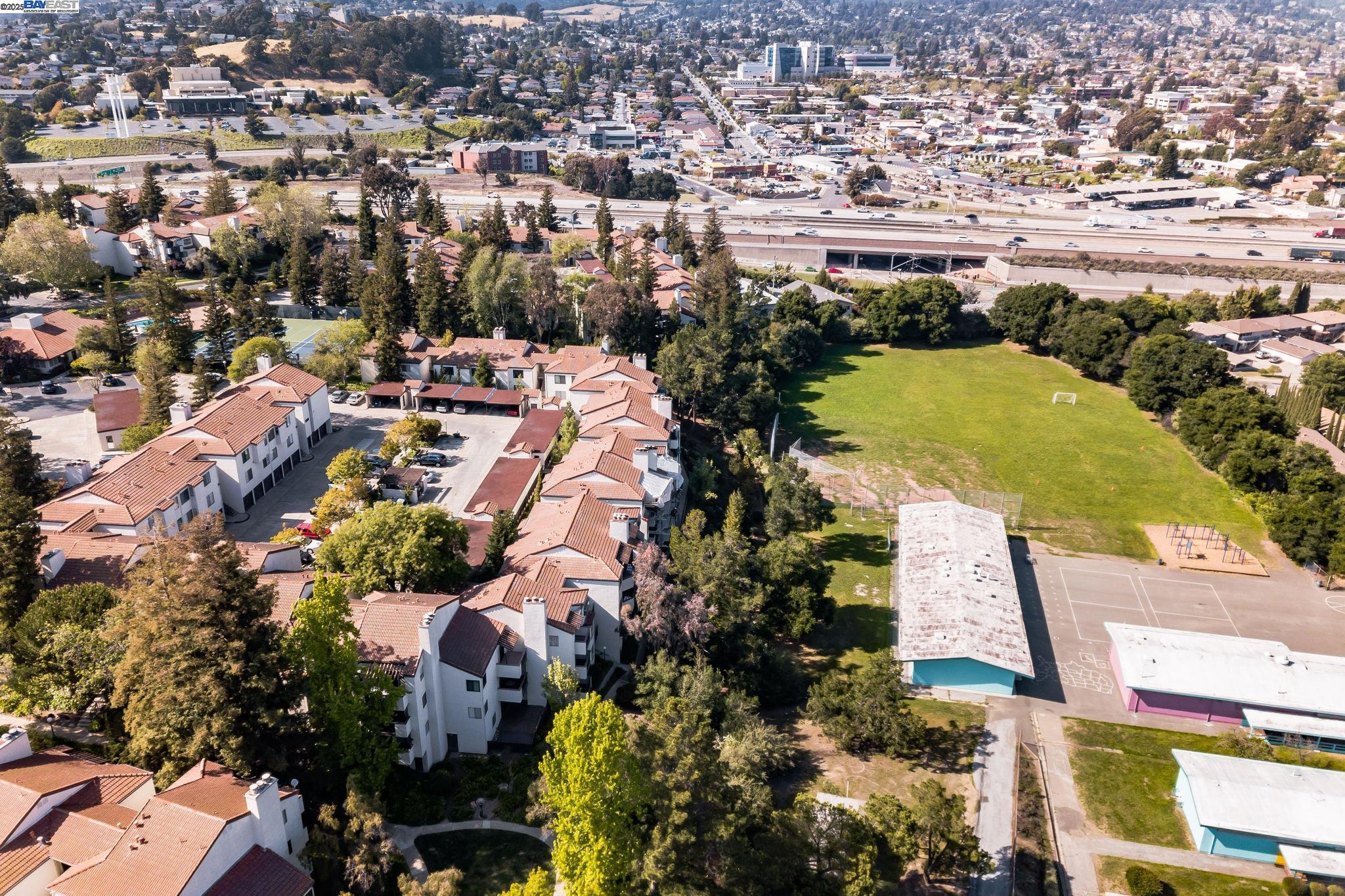 Detail Gallery Image 35 of 36 For 21062 Gary Dr #313,  Hayward,  CA 94546 - 2 Beds | 2 Baths