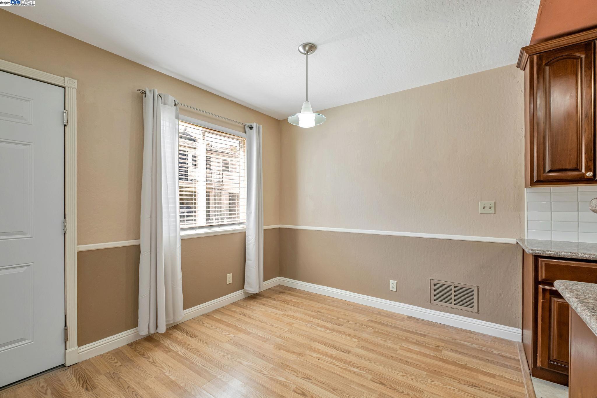 Detail Gallery Image 14 of 28 For 2141 Swan Ct, Union City,  CA 94587 - 2 Beds | 1 Baths