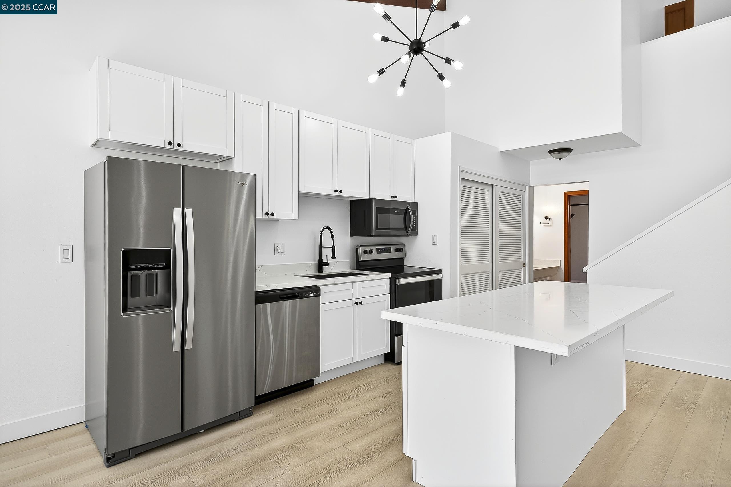Detail Gallery Image 6 of 50 For 2079 Ascot Dr #240,  Moraga,  CA 94556 - 2 Beds | 2 Baths