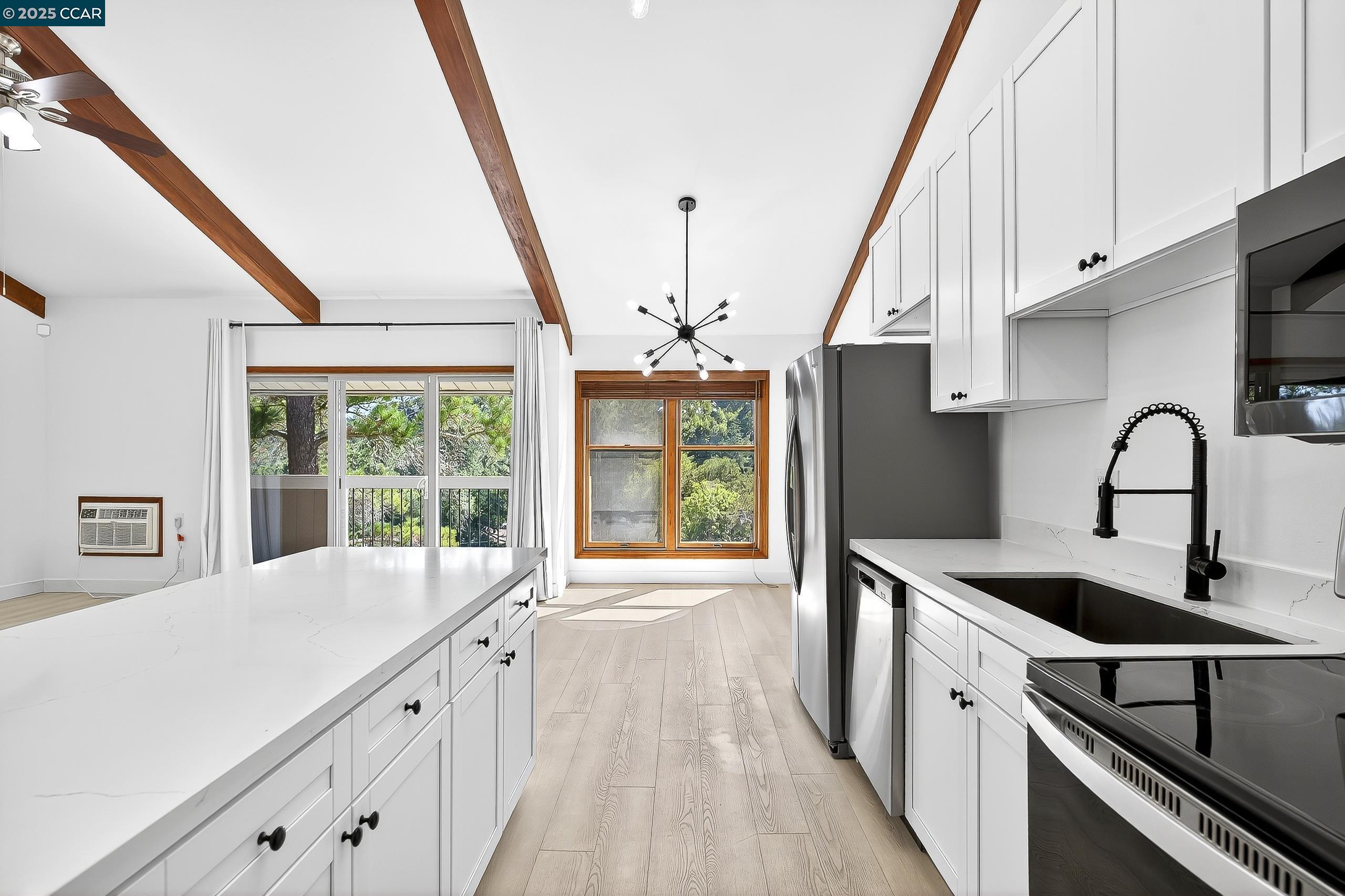 Detail Gallery Image 9 of 50 For 2079 Ascot Dr #240,  Moraga,  CA 94556 - 2 Beds | 2 Baths