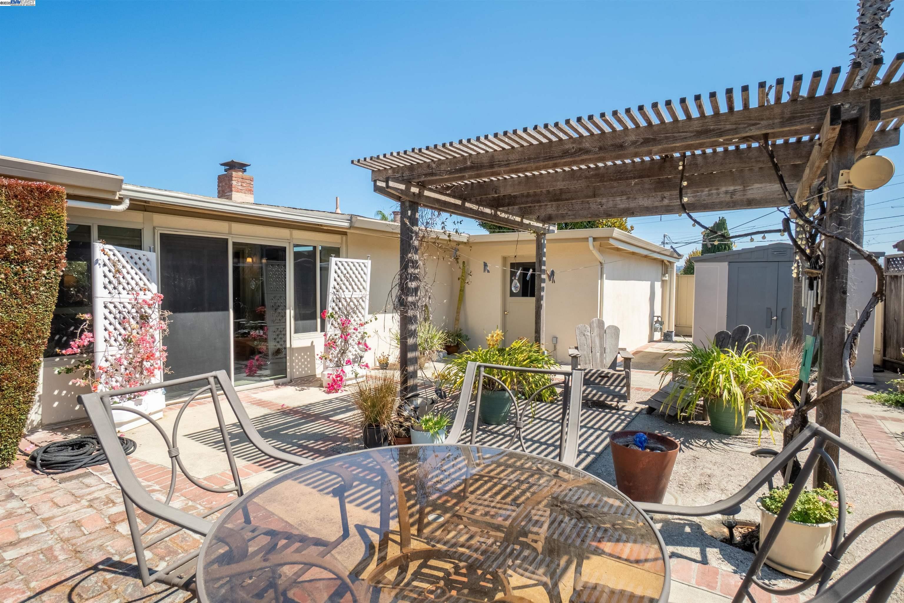 Detail Gallery Image 29 of 38 For 24757 Pear St, Hayward,  CA 94545 - 3 Beds | 2 Baths