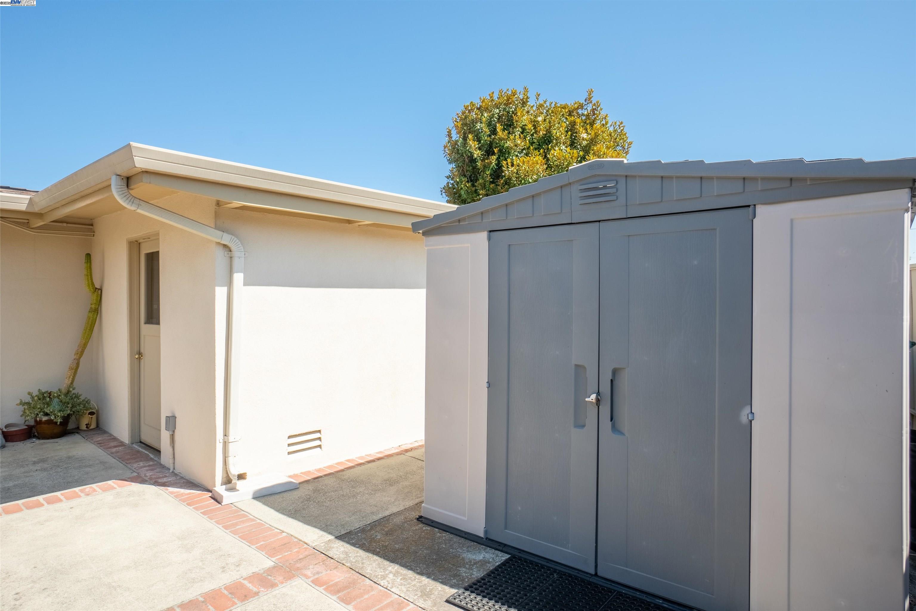Detail Gallery Image 38 of 38 For 24757 Pear St, Hayward,  CA 94545 - 3 Beds | 2 Baths