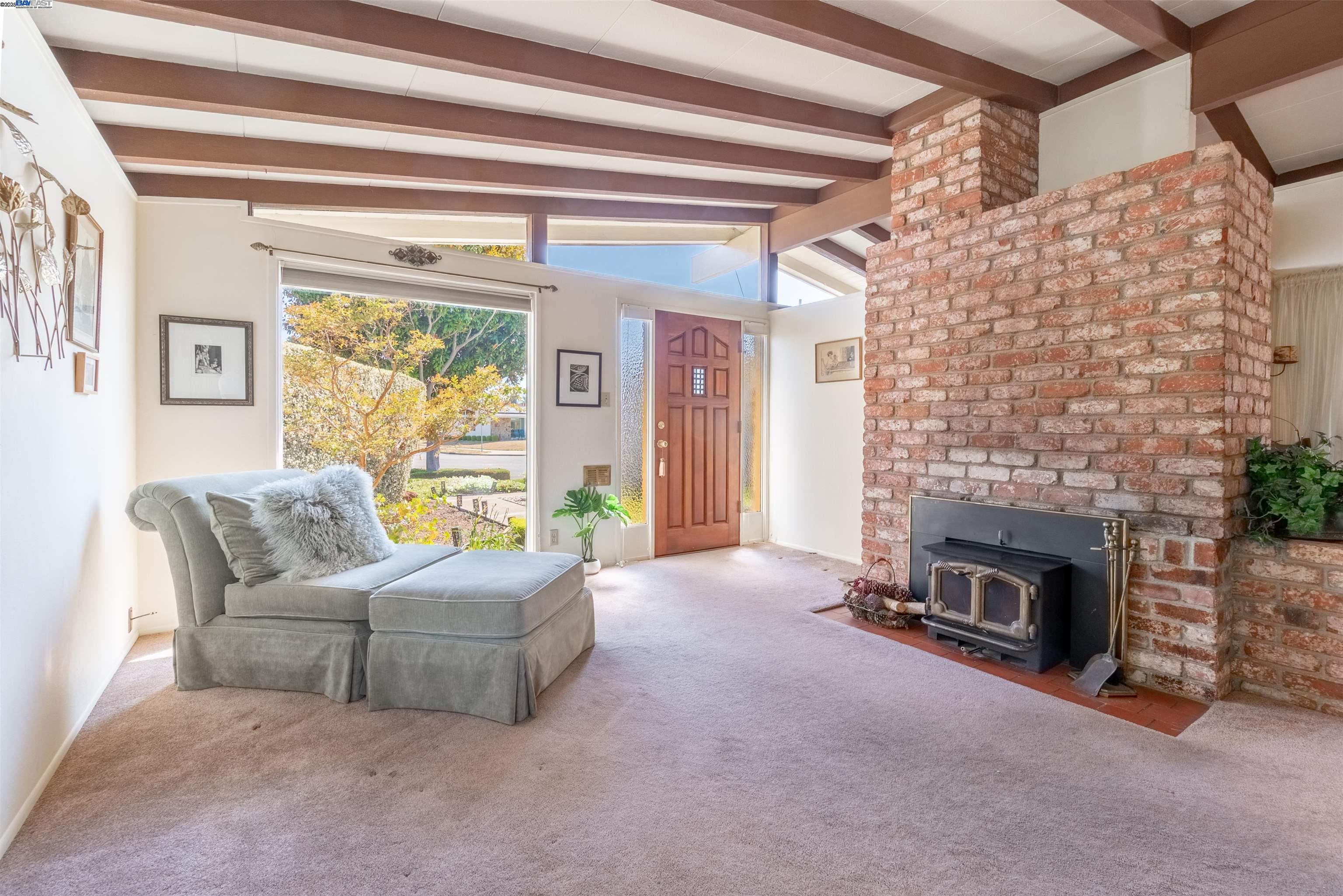 Detail Gallery Image 6 of 38 For 24757 Pear St, Hayward,  CA 94545 - 3 Beds | 2 Baths