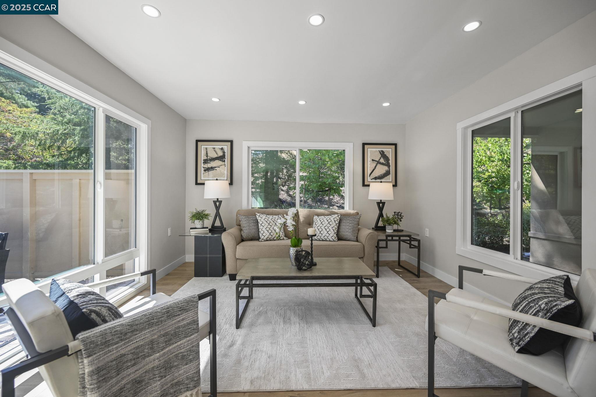 Detail Gallery Image 2 of 41 For 1433 Oakmont Dr #4,  Walnut Creek,  CA 94595 - 2 Beds | 2 Baths