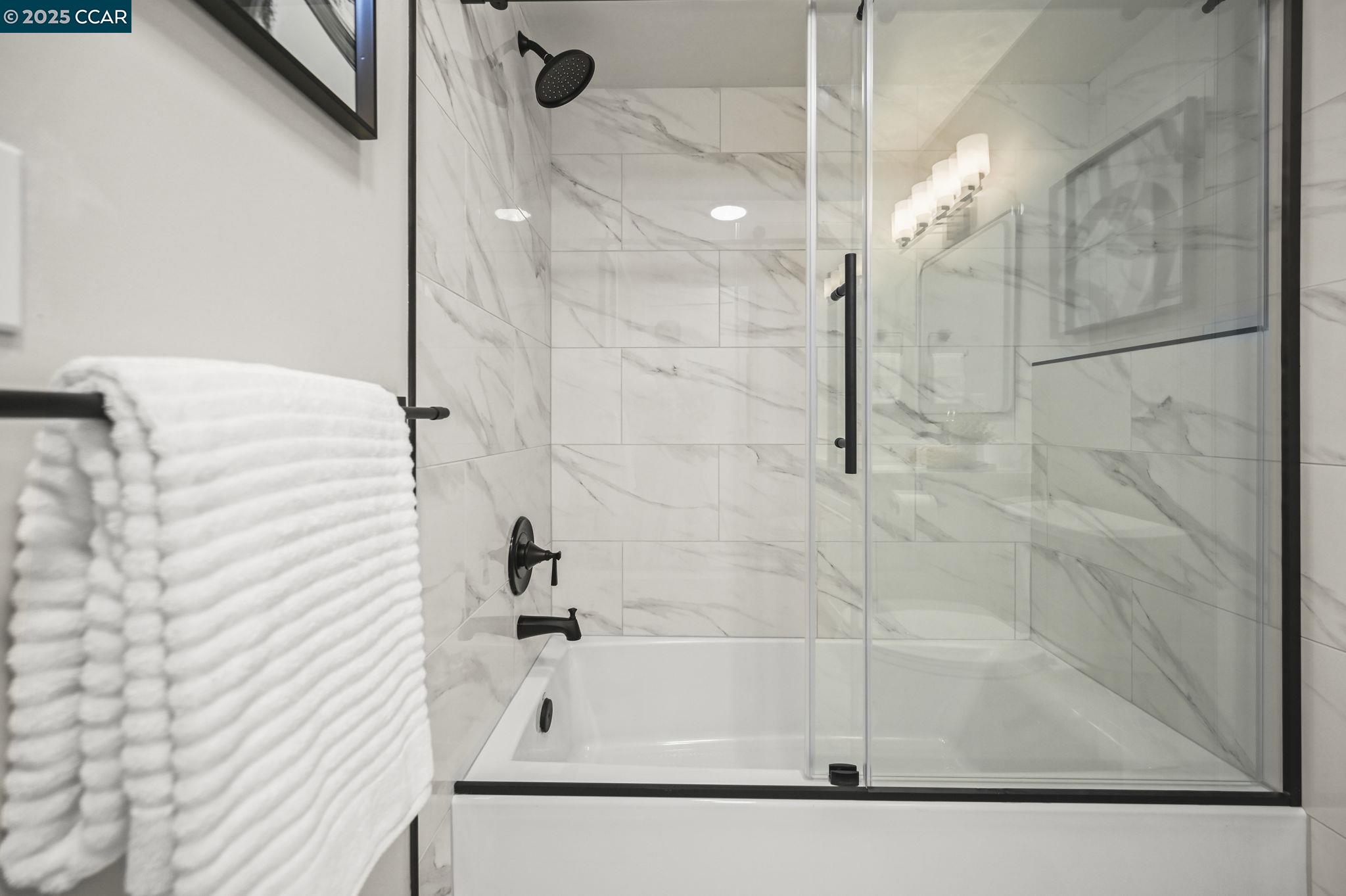 Detail Gallery Image 17 of 41 For 1433 Oakmont Dr #4,  Walnut Creek,  CA 94595 - 2 Beds | 2 Baths