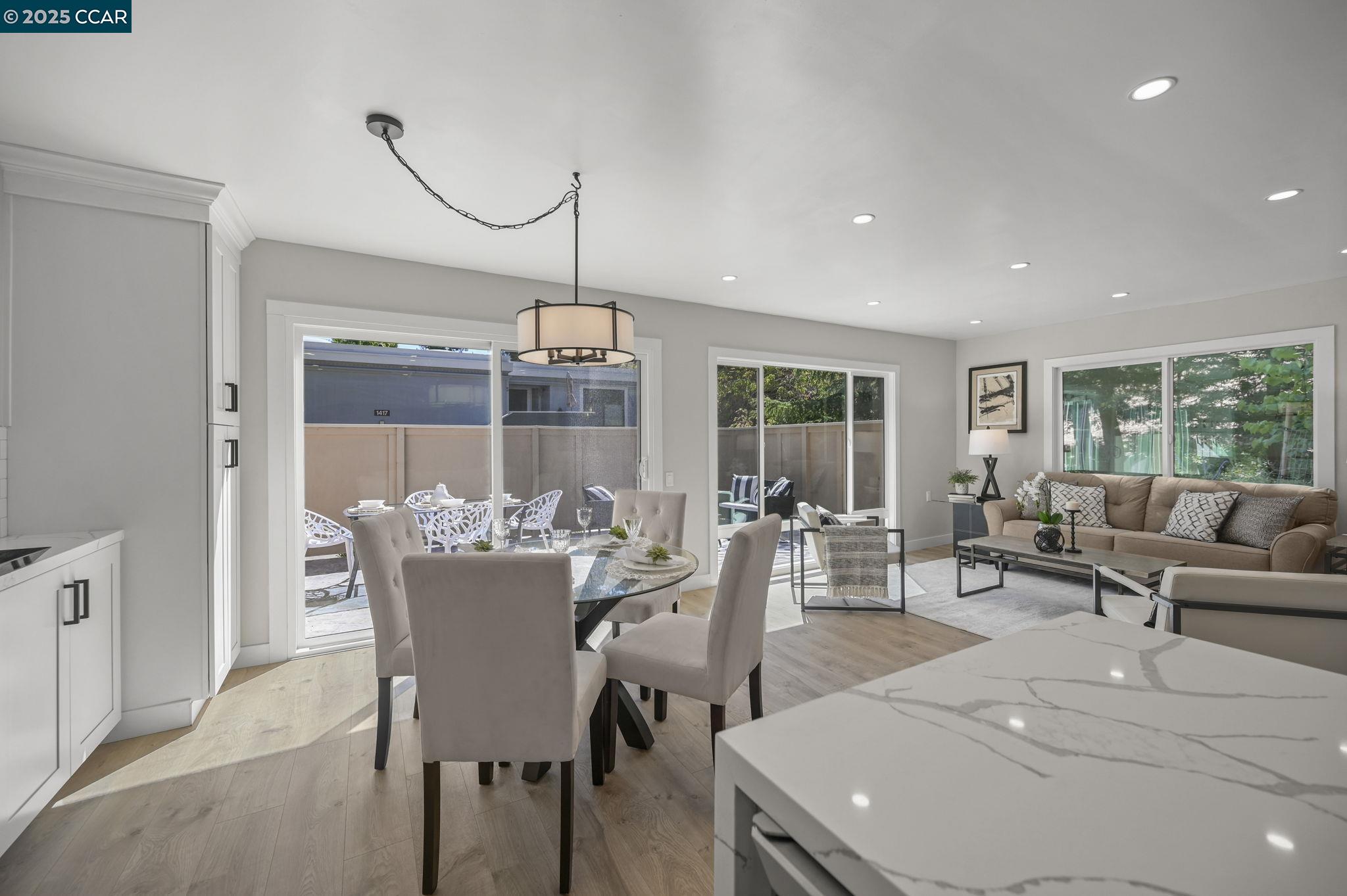 Detail Gallery Image 6 of 41 For 1433 Oakmont Dr #4,  Walnut Creek,  CA 94595 - 2 Beds | 2 Baths