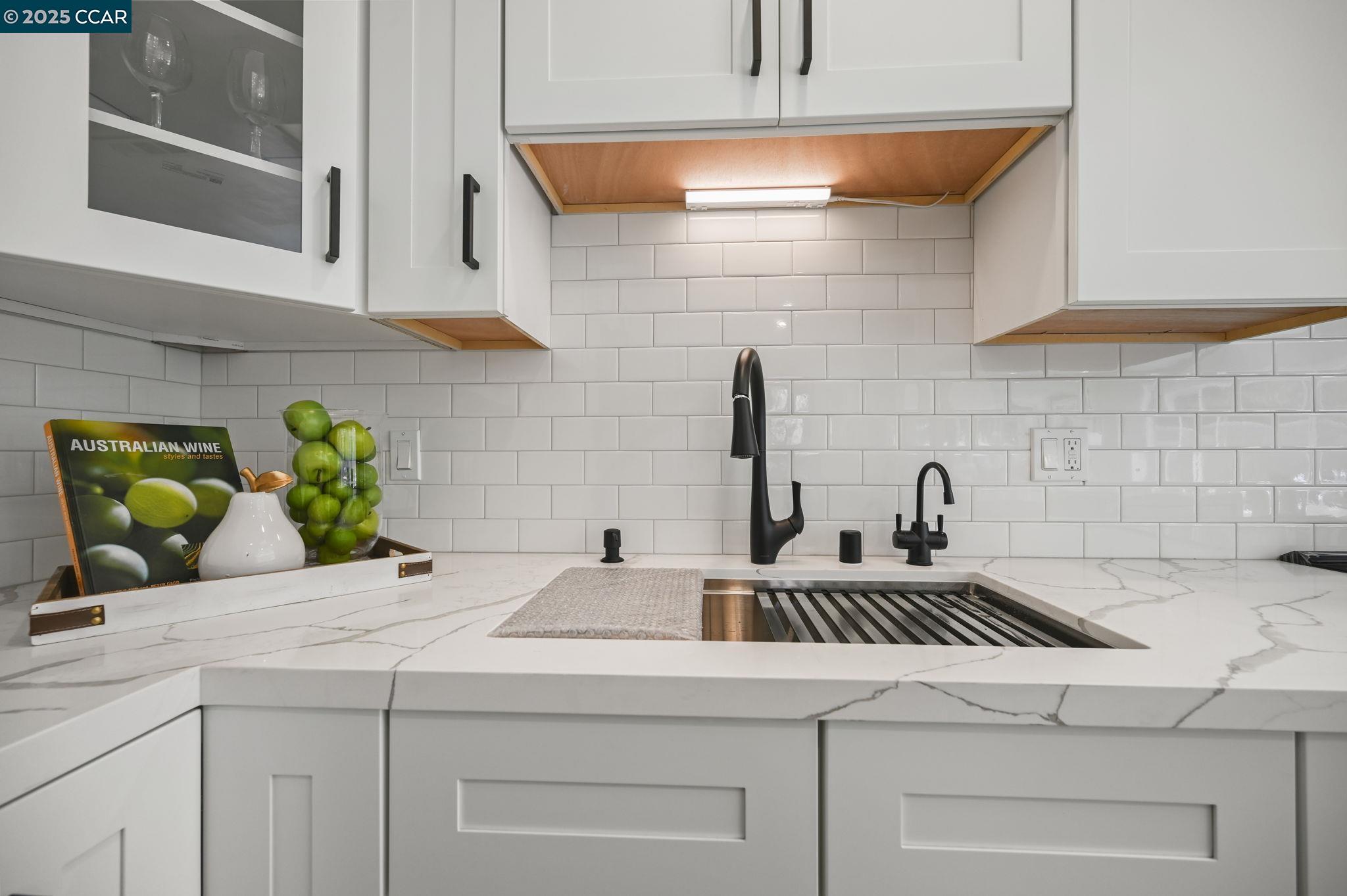 Detail Gallery Image 10 of 41 For 1433 Oakmont Dr #4,  Walnut Creek,  CA 94595 - 2 Beds | 2 Baths