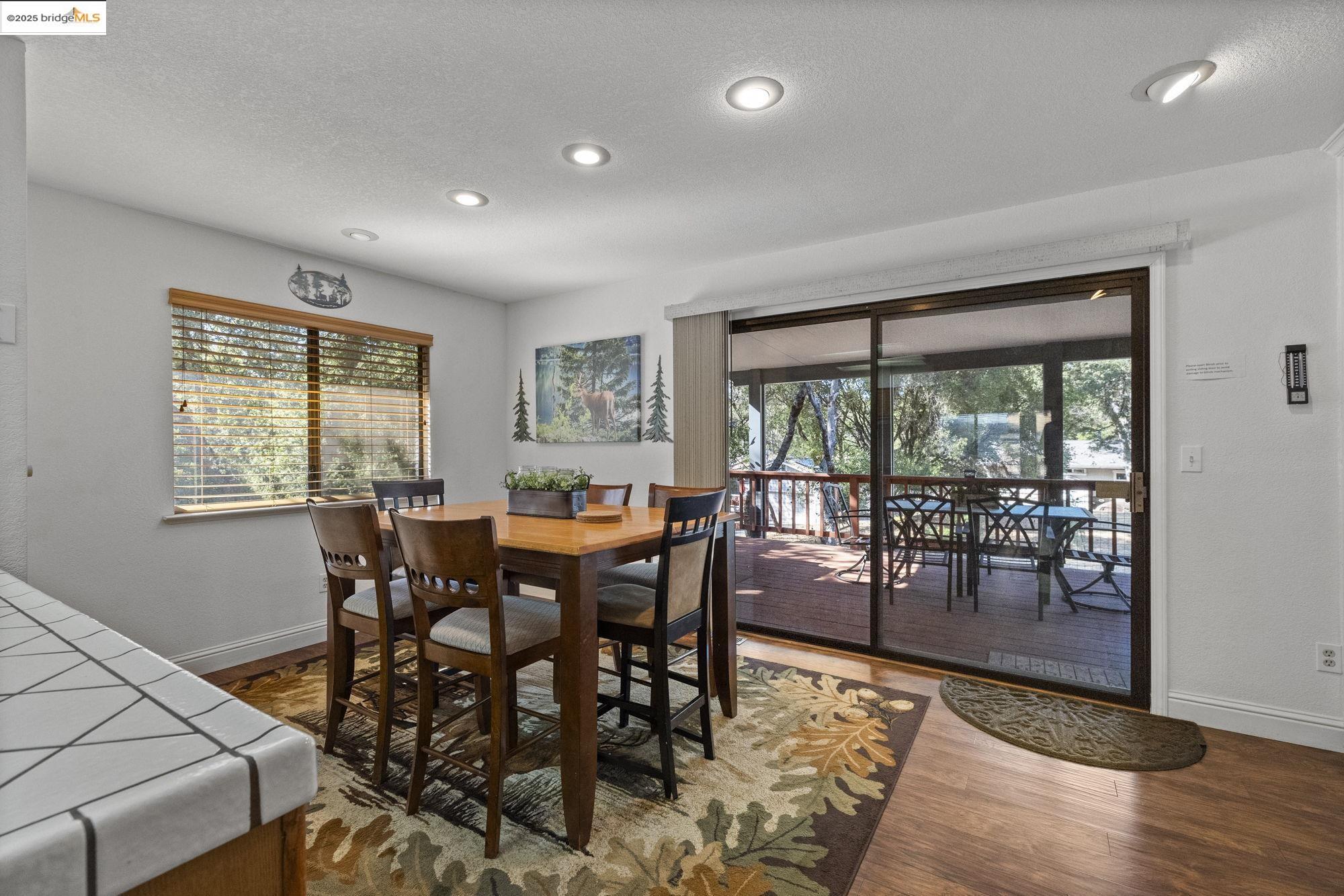 Detail Gallery Image 15 of 60 For 20747 Rising Hill Cir, Groveland,  CA 95321 - 3 Beds | 2 Baths