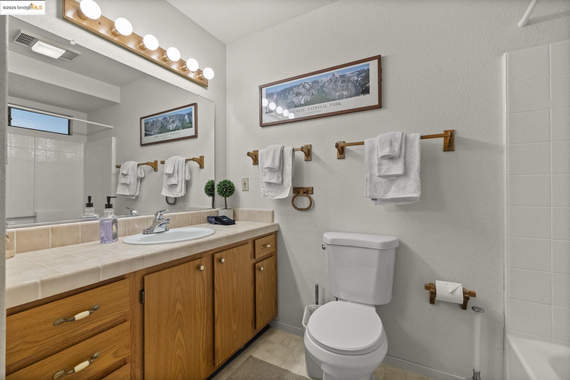 Detail Gallery Image 29 of 60 For 20747 Rising Hill Cir, Groveland,  CA 95321 - 3 Beds | 2 Baths