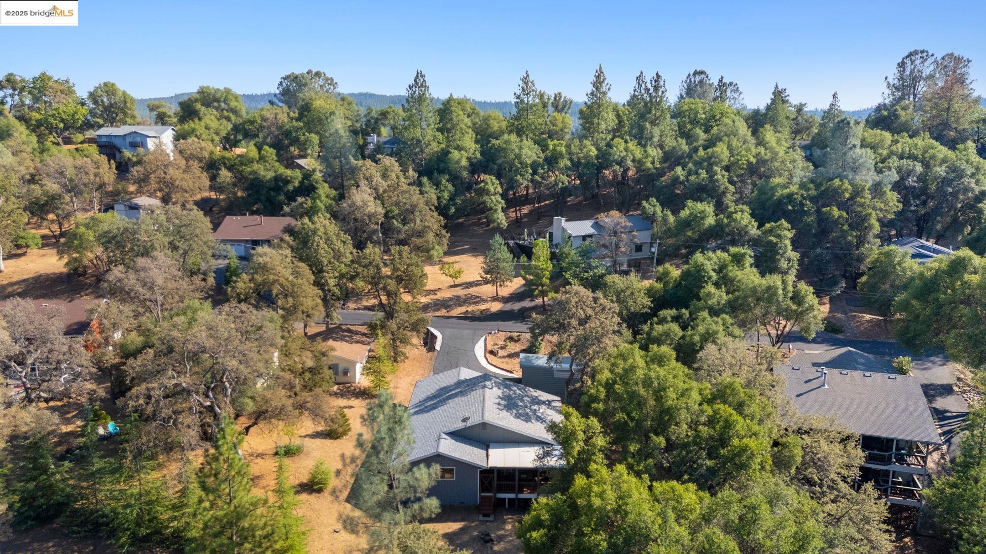 Detail Gallery Image 38 of 60 For 20747 Rising Hill Cir, Groveland,  CA 95321 - 3 Beds | 2 Baths