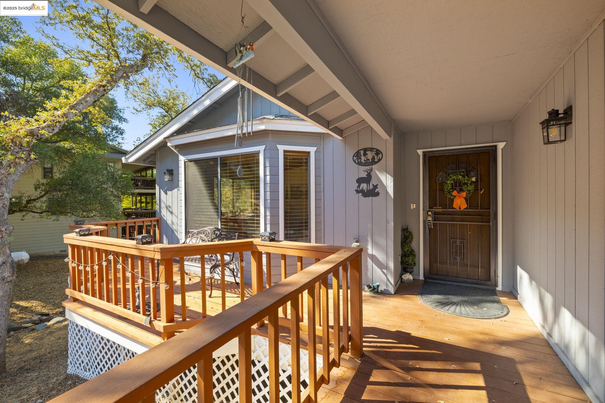 Detail Gallery Image 5 of 60 For 20747 Rising Hill Cir, Groveland,  CA 95321 - 3 Beds | 2 Baths