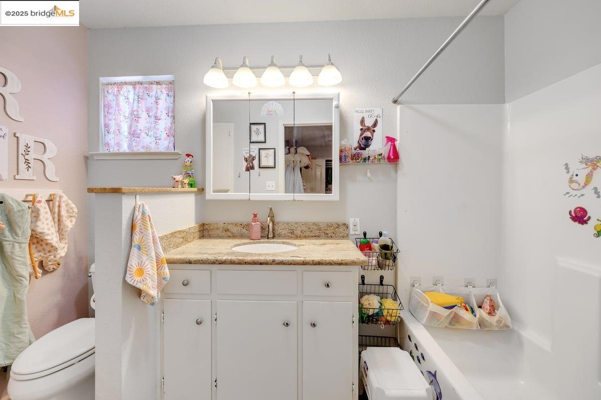 Detail Gallery Image 24 of 56 For 10870 Buck Brush Dr, Jamestown,  CA 95327 - 3 Beds | 3/1 Baths