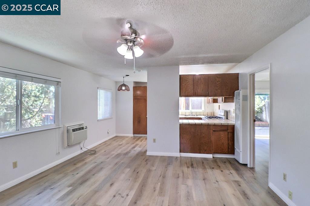 Detail Gallery Image 29 of 56 For 2465 Buena Vista Ave, Walnut Creek,  CA 94597 - – Beds | – Baths