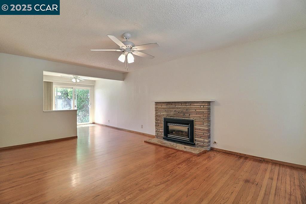Detail Gallery Image 4 of 56 For 2465 Buena Vista Ave, Walnut Creek,  CA 94597 - – Beds | – Baths