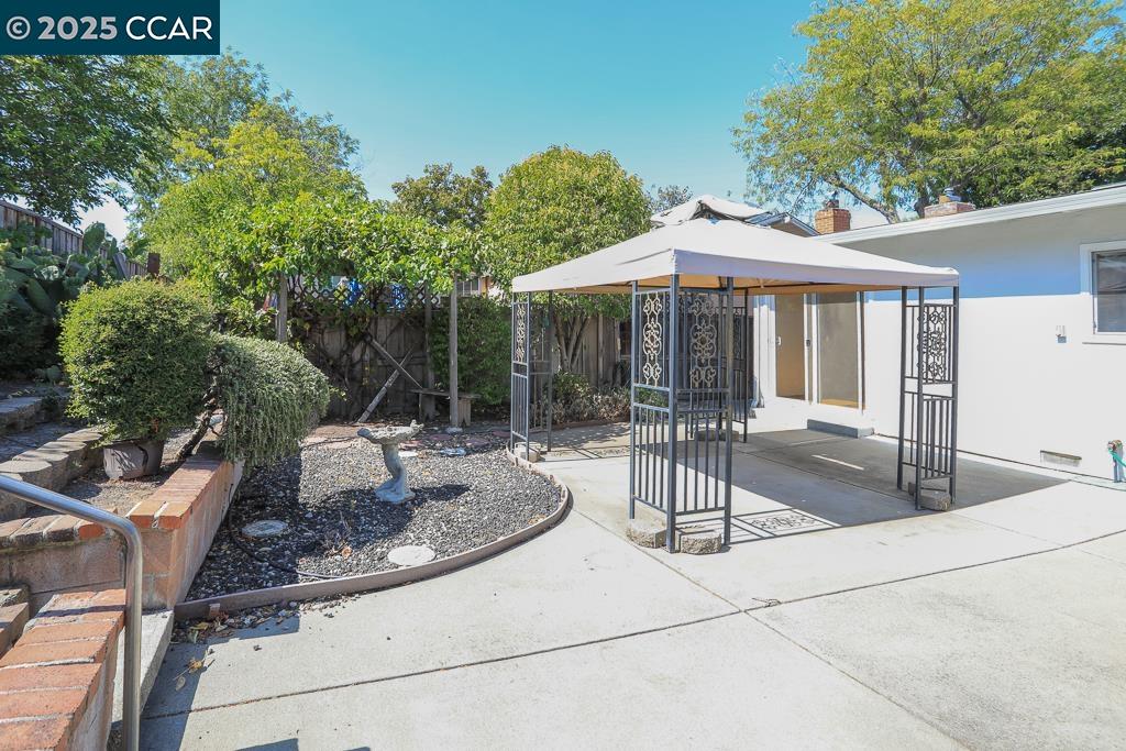 Detail Gallery Image 54 of 56 For 2465 Buena Vista Ave, Walnut Creek,  CA 94597 - – Beds | – Baths