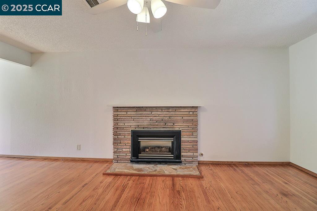 Detail Gallery Image 7 of 56 For 2465 Buena Vista Ave, Walnut Creek,  CA 94597 - – Beds | – Baths