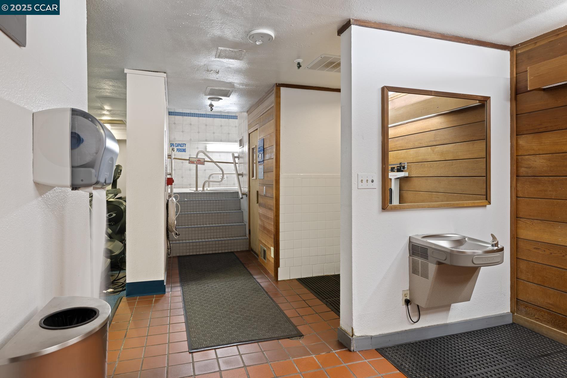 Detail Gallery Image 29 of 33 For 555 Pierce St #209,  Albany,  CA 94706 - 1 Beds | 2 Baths