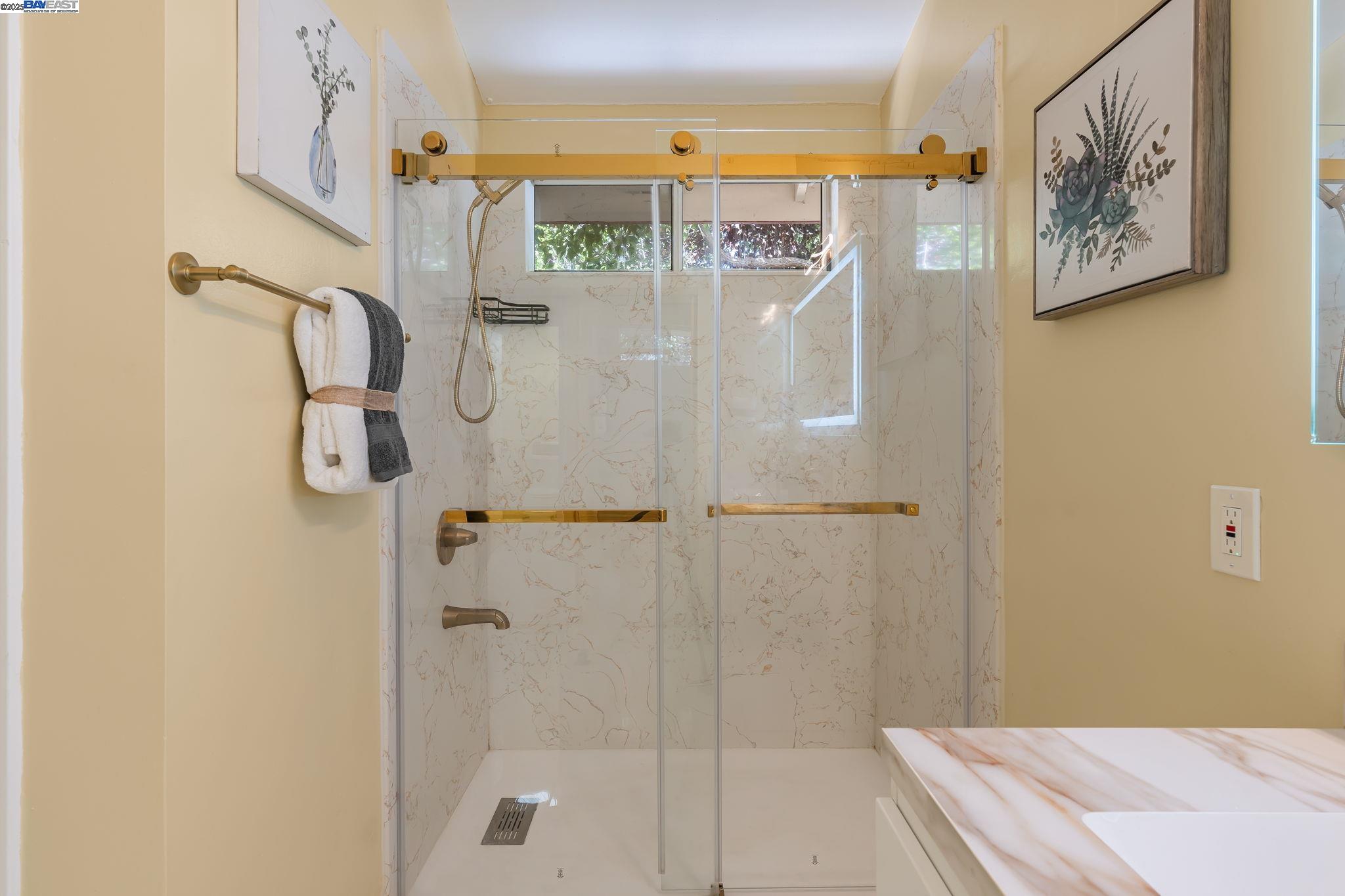 Photo #6: 41109812 Listing 