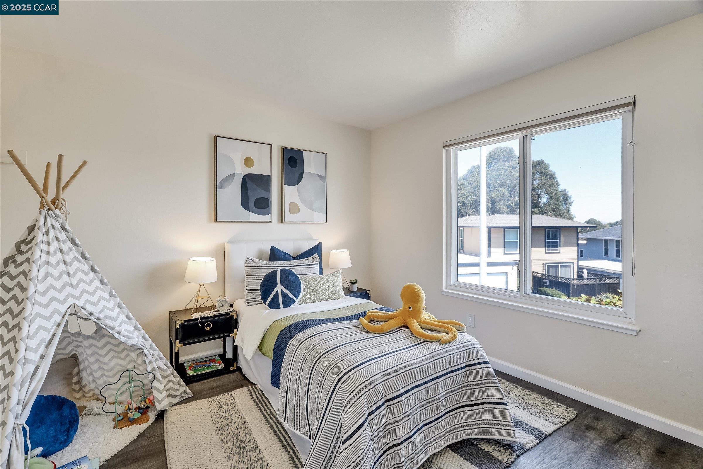 Detail Gallery Image 18 of 25 For 1000 View Drive, Richmond,  CA 94803 - 3 Beds | 2/1 Baths