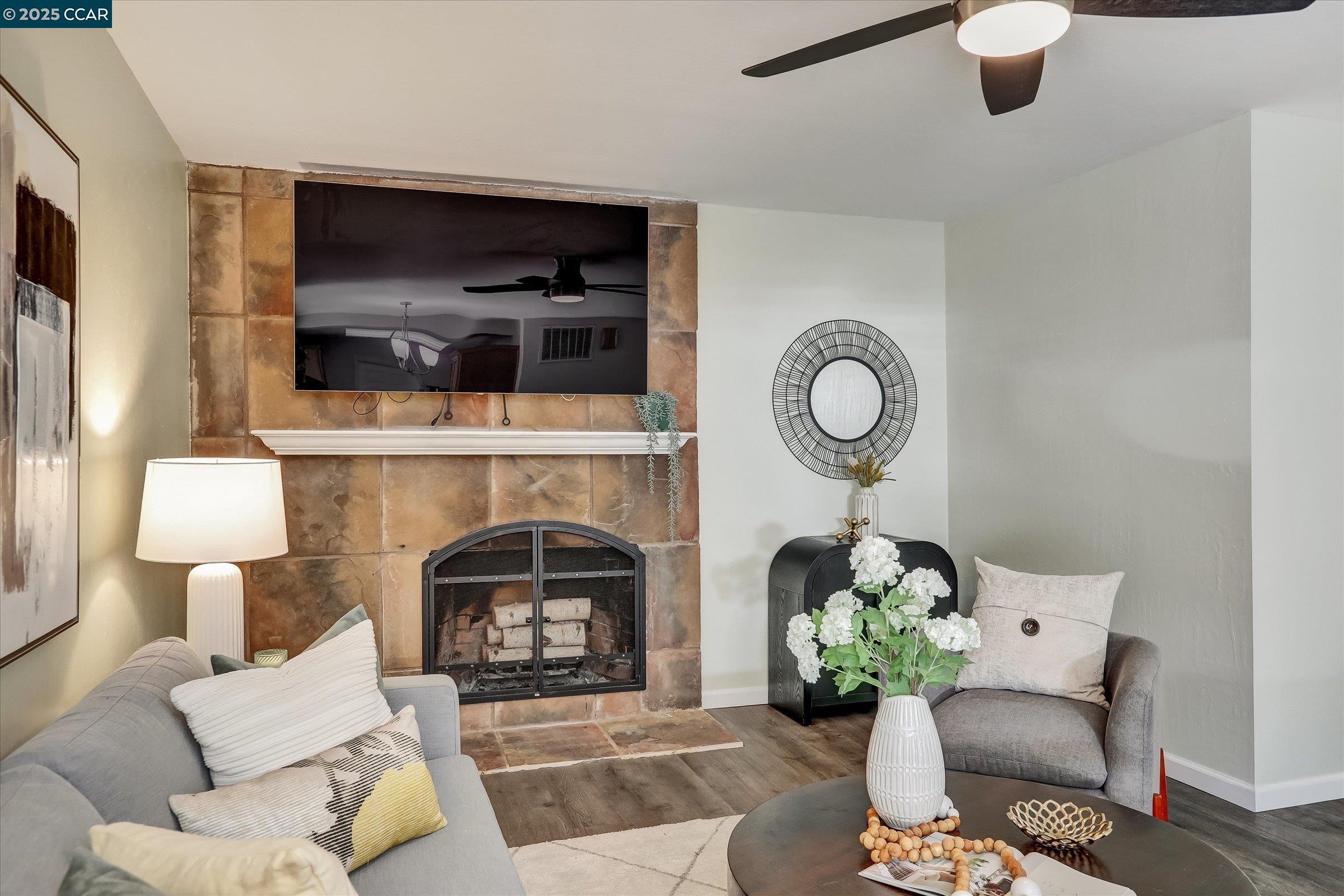 Detail Gallery Image 8 of 25 For 1000 View Drive, Richmond,  CA 94803 - 3 Beds | 2/1 Baths
