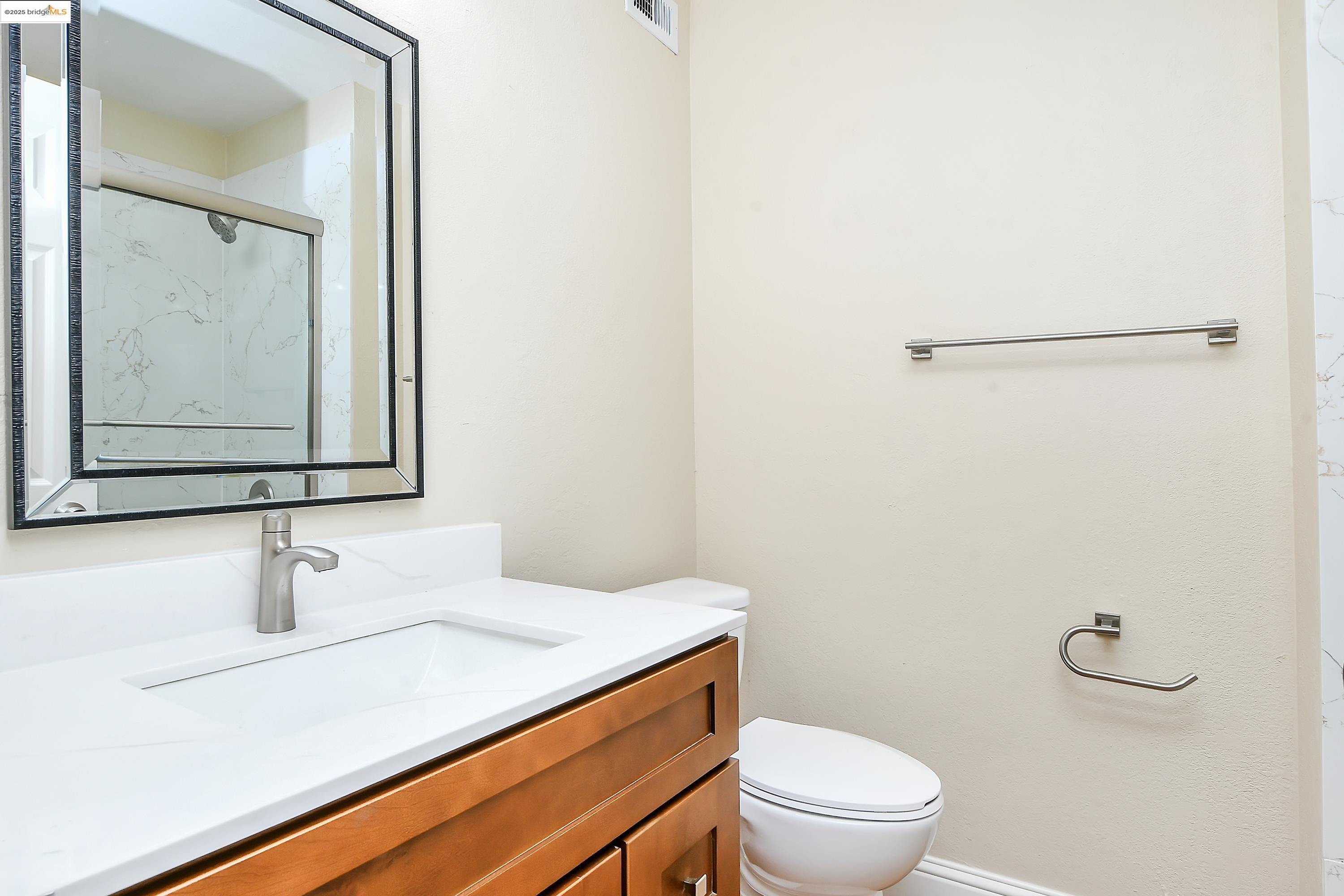 Detail Gallery Image 18 of 29 For 7 Marlin Dr, Pittsburg,  CA 94565 - 4 Beds | 2 Baths