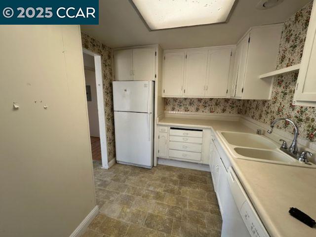 Detail Gallery Image 5 of 5 For 2000 Pine Knoll Dr #2,  Walnut Creek,  CA 94595 - 2 Beds | 1/1 Baths