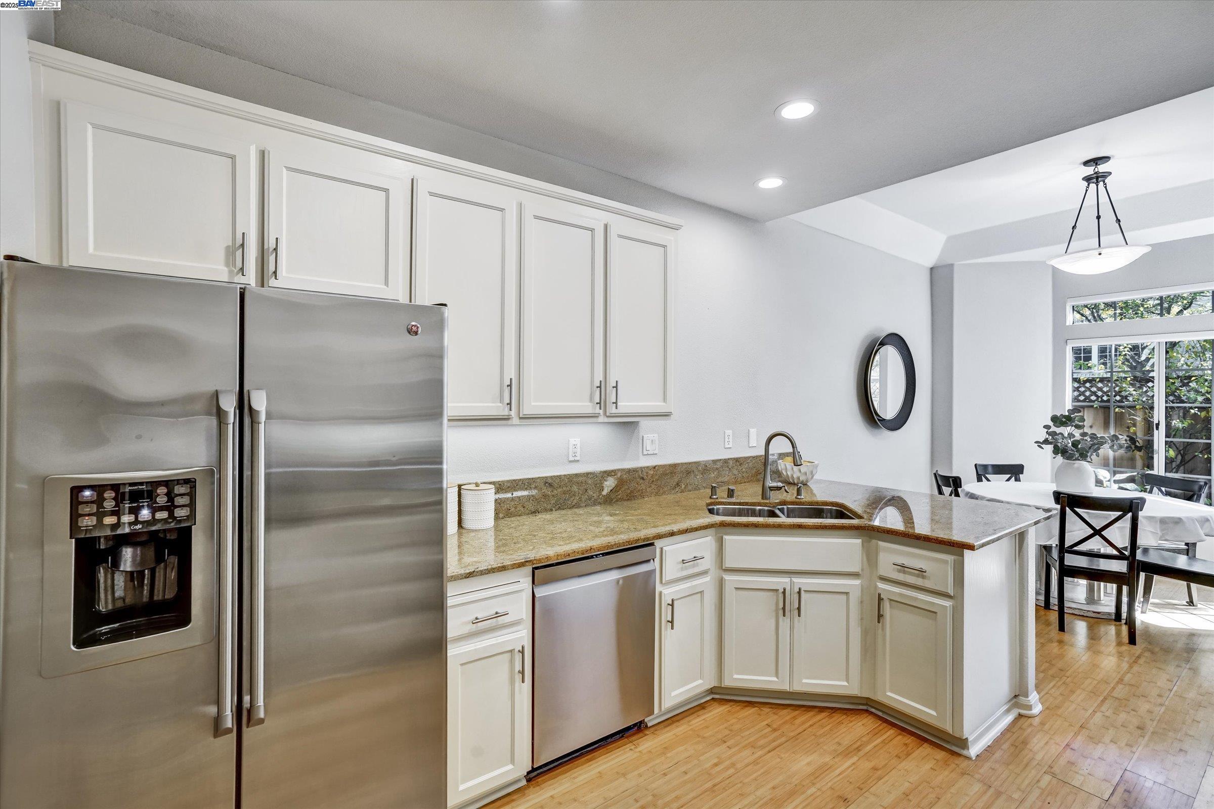 Photo #12: 41109816 Listing: Photo #12